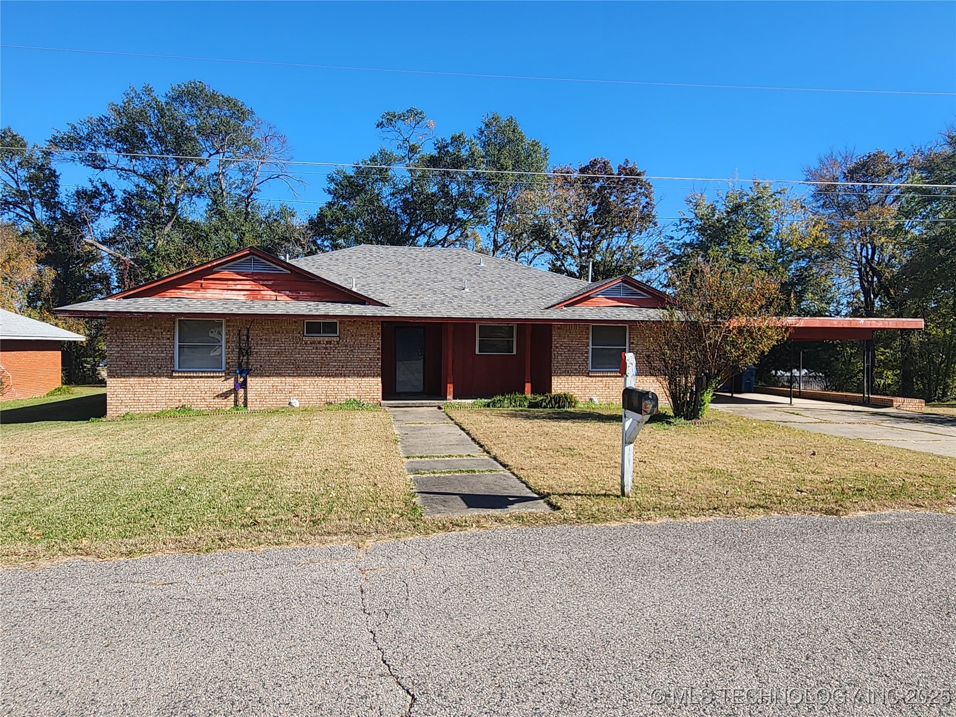 1672 S Velma Avenue Atoka OK 74525
