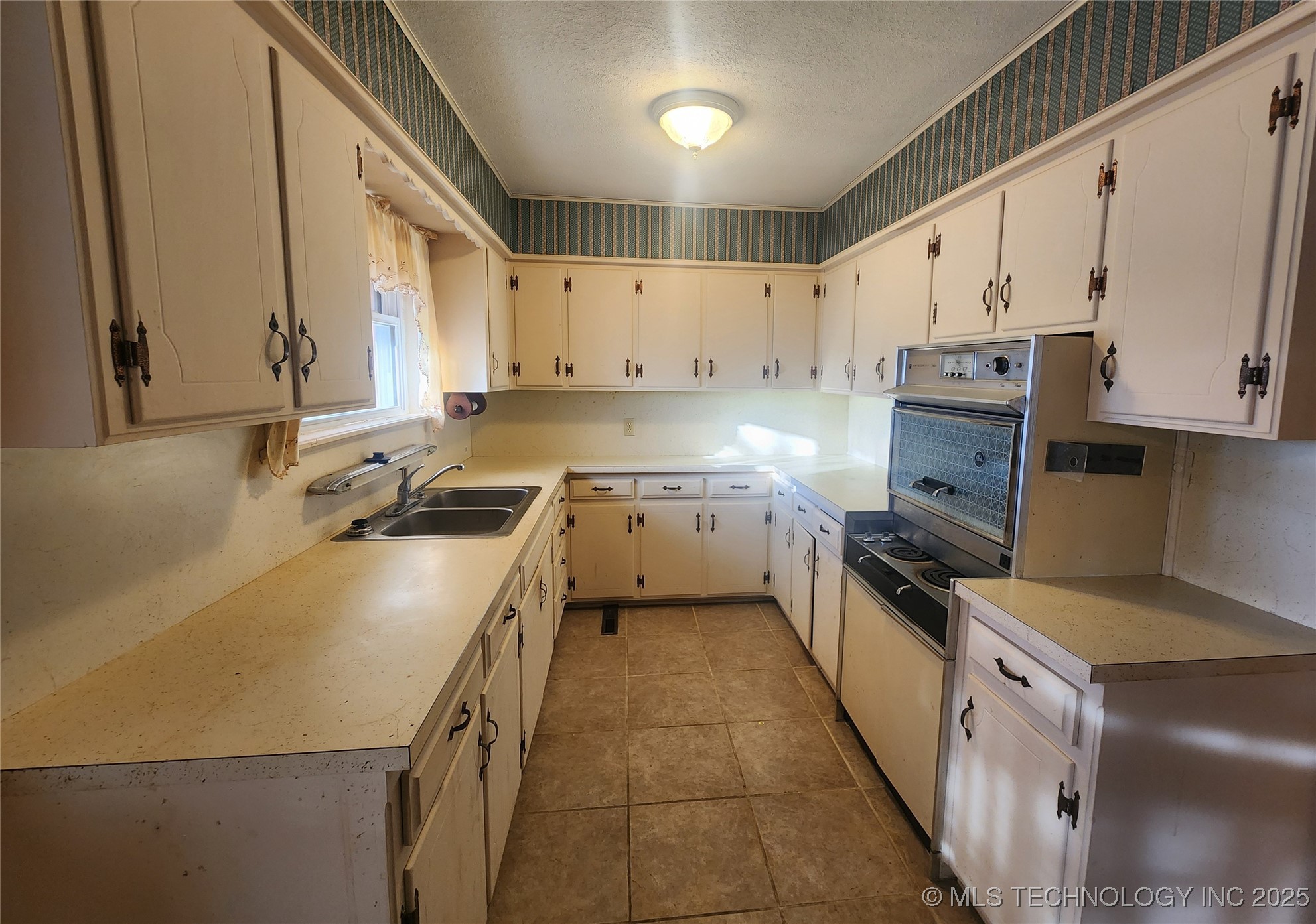 1672 S Velma Avenue Atoka OK 74525