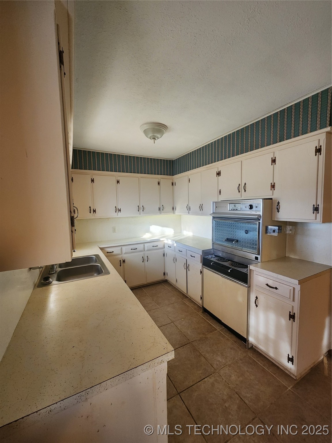 1672 S Velma Avenue Atoka OK 74525