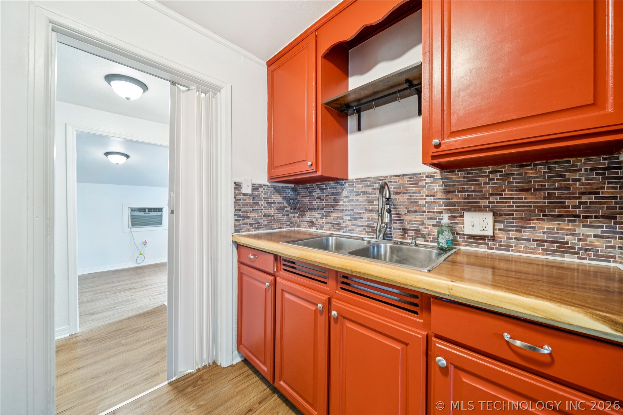 1015 N Main Street Sand Springs OK 74063