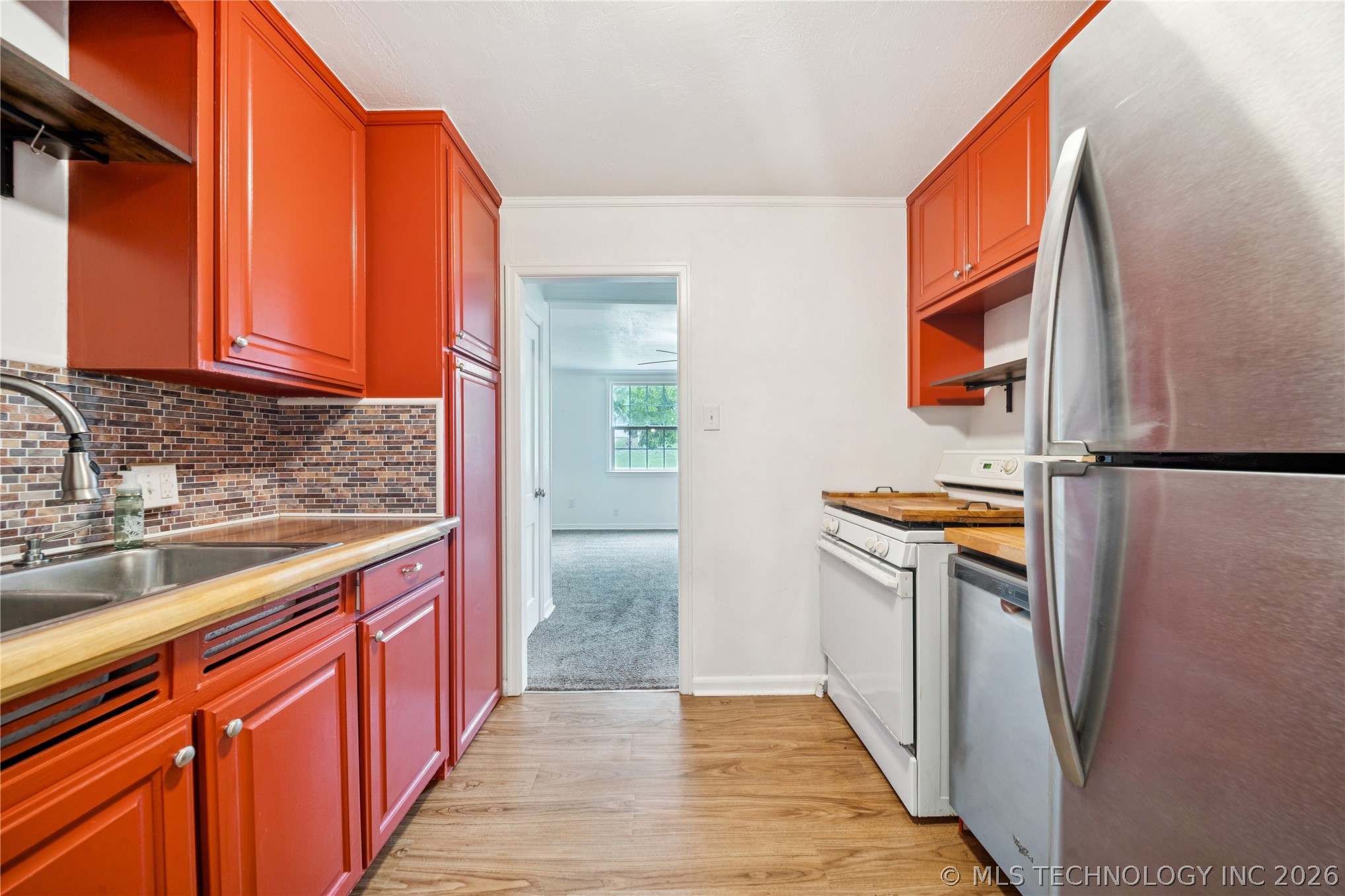 1015 N Main Street Sand Springs OK 74063