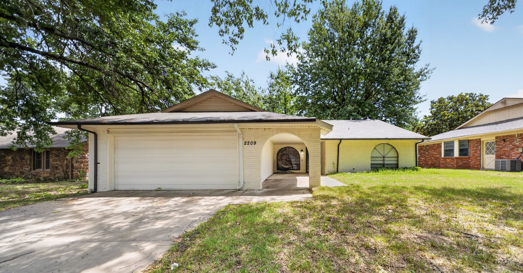 2209 S Juniper Avenue W Broken Arrow OK 74012