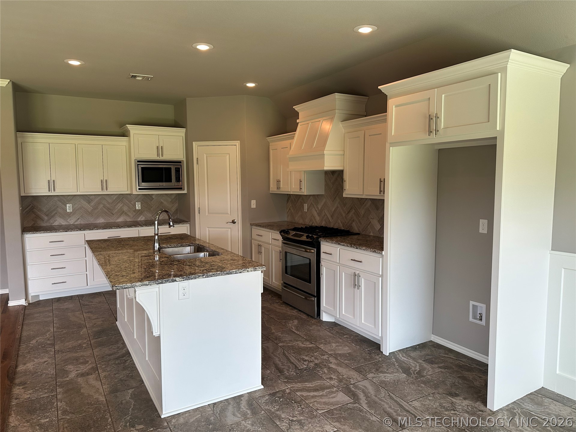 18624 E 46th Street S Tulsa OK 74134