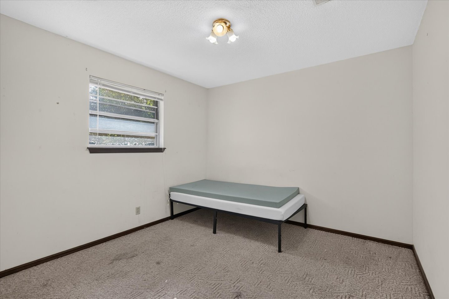 520 S Barclay Avenue Dewey OK 74029