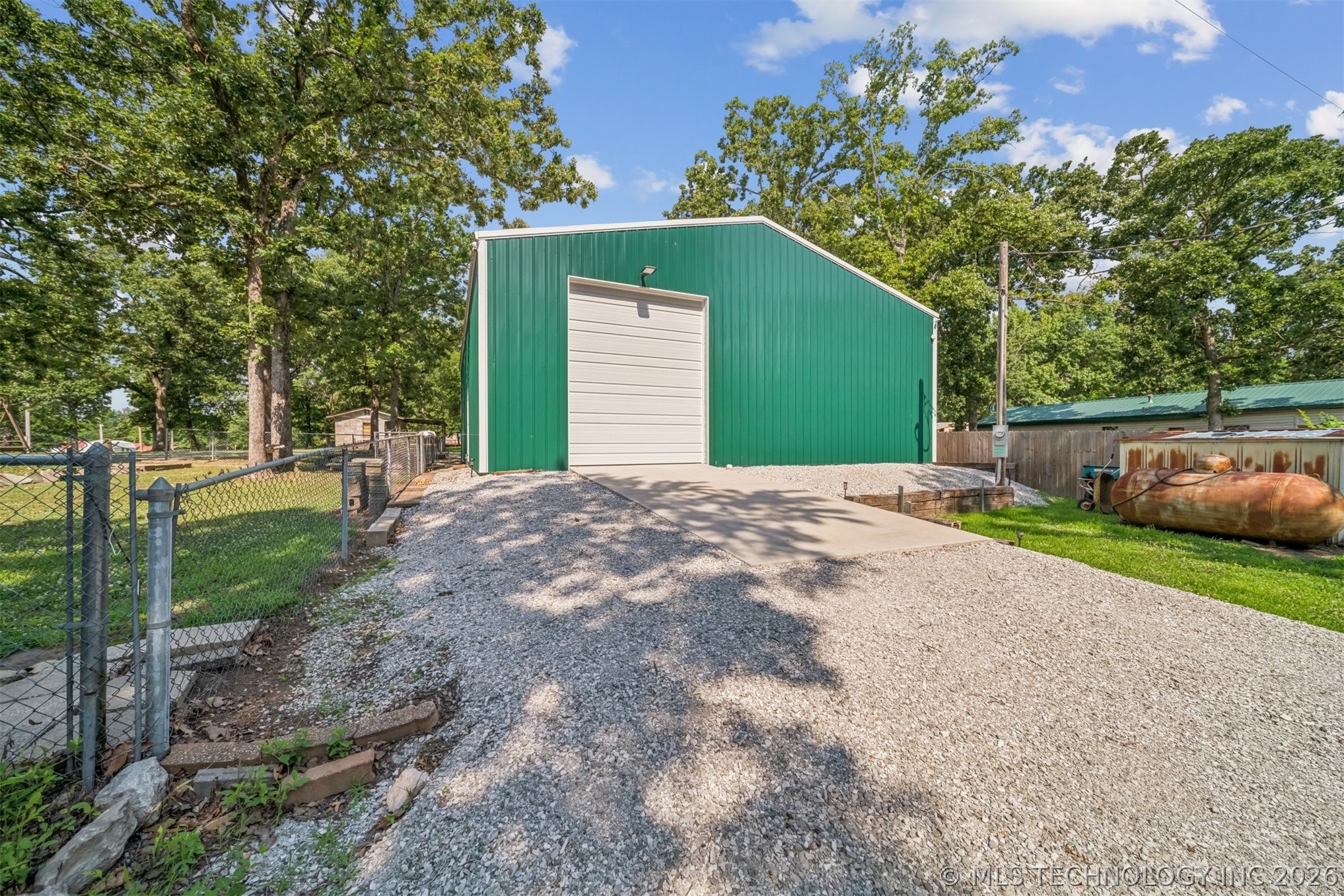 275 Cliff Heights Disney OK 74340