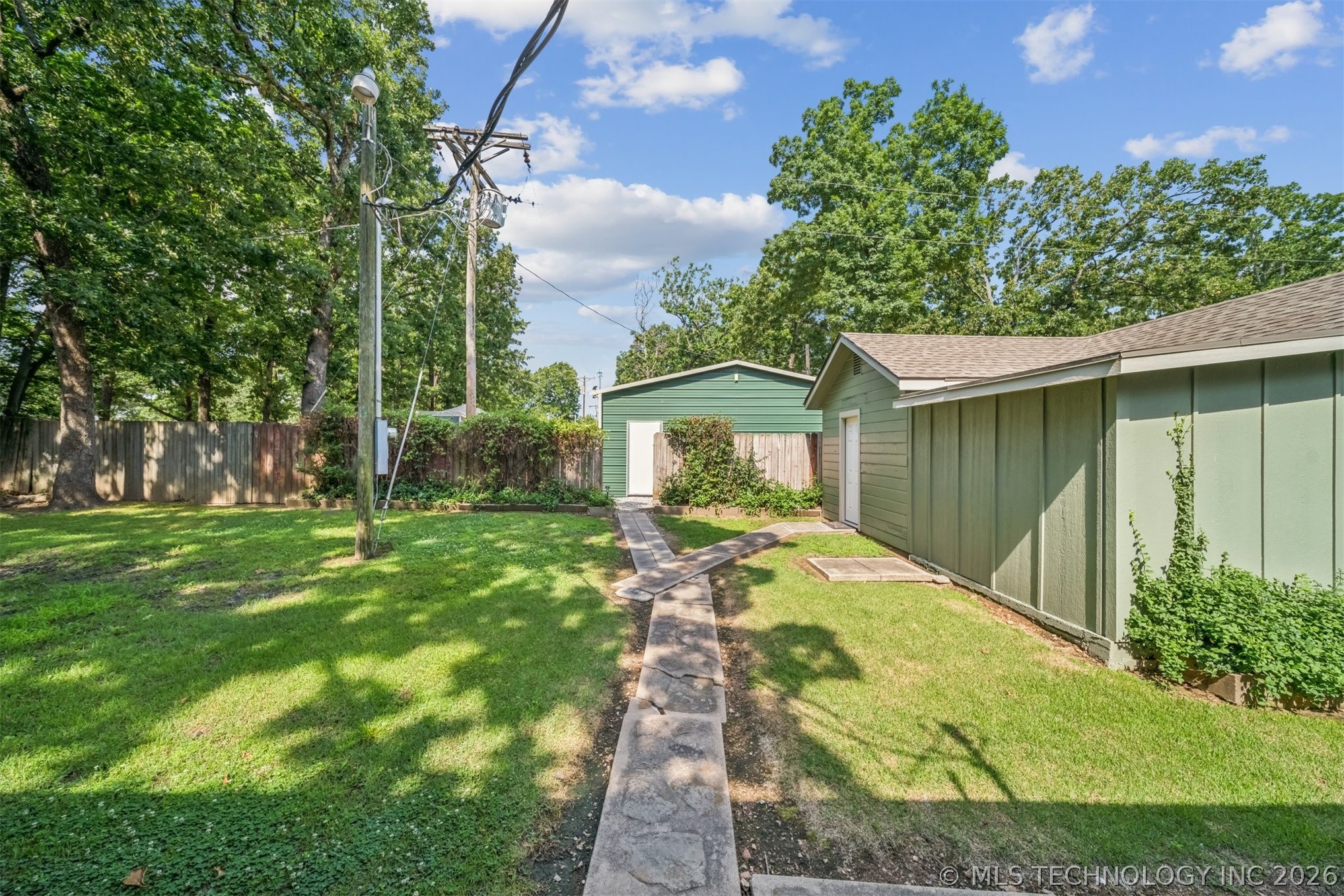275 Cliff Heights Disney OK 74340