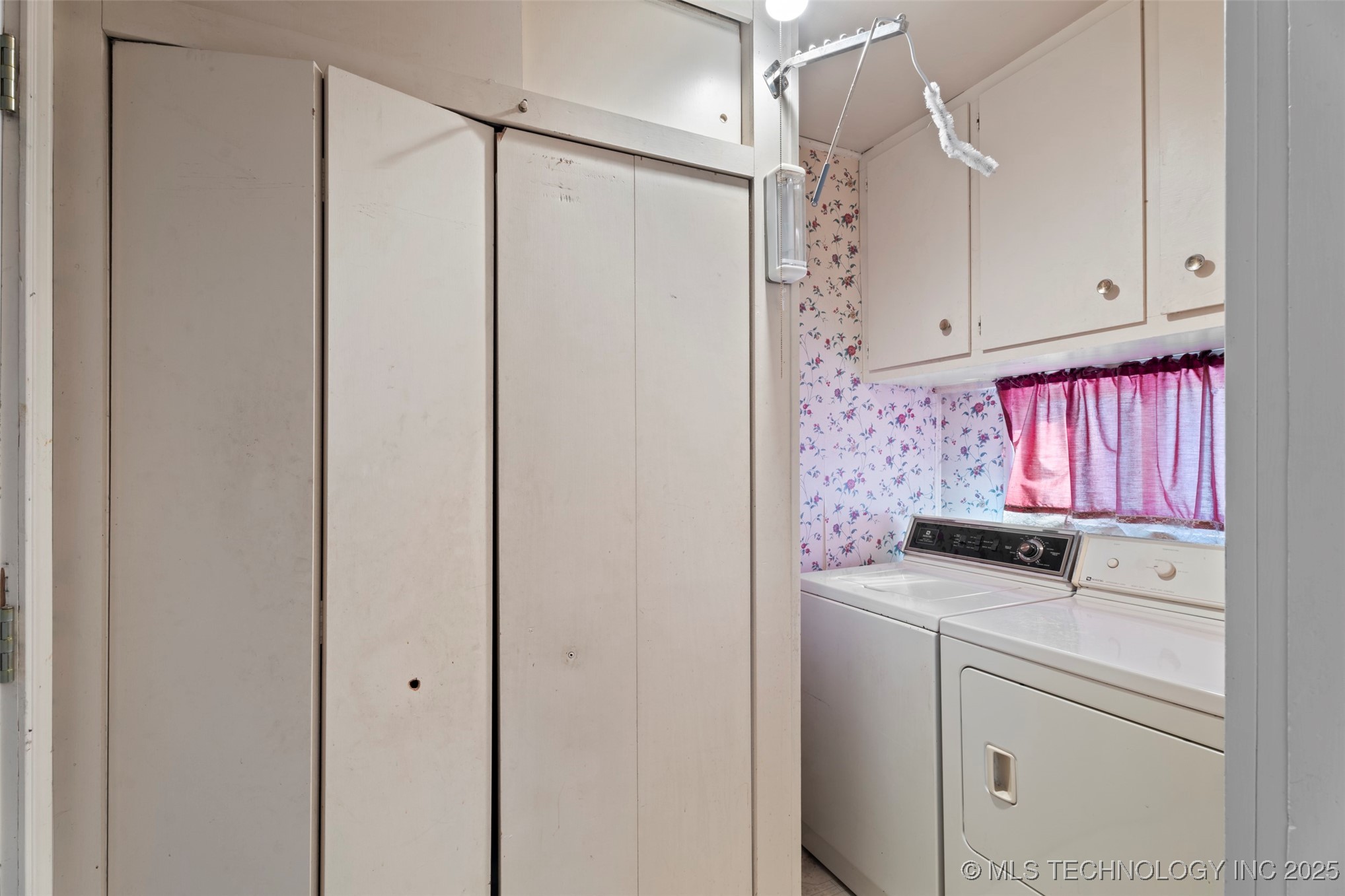 320 W Tahlequah Vinita OK 74301