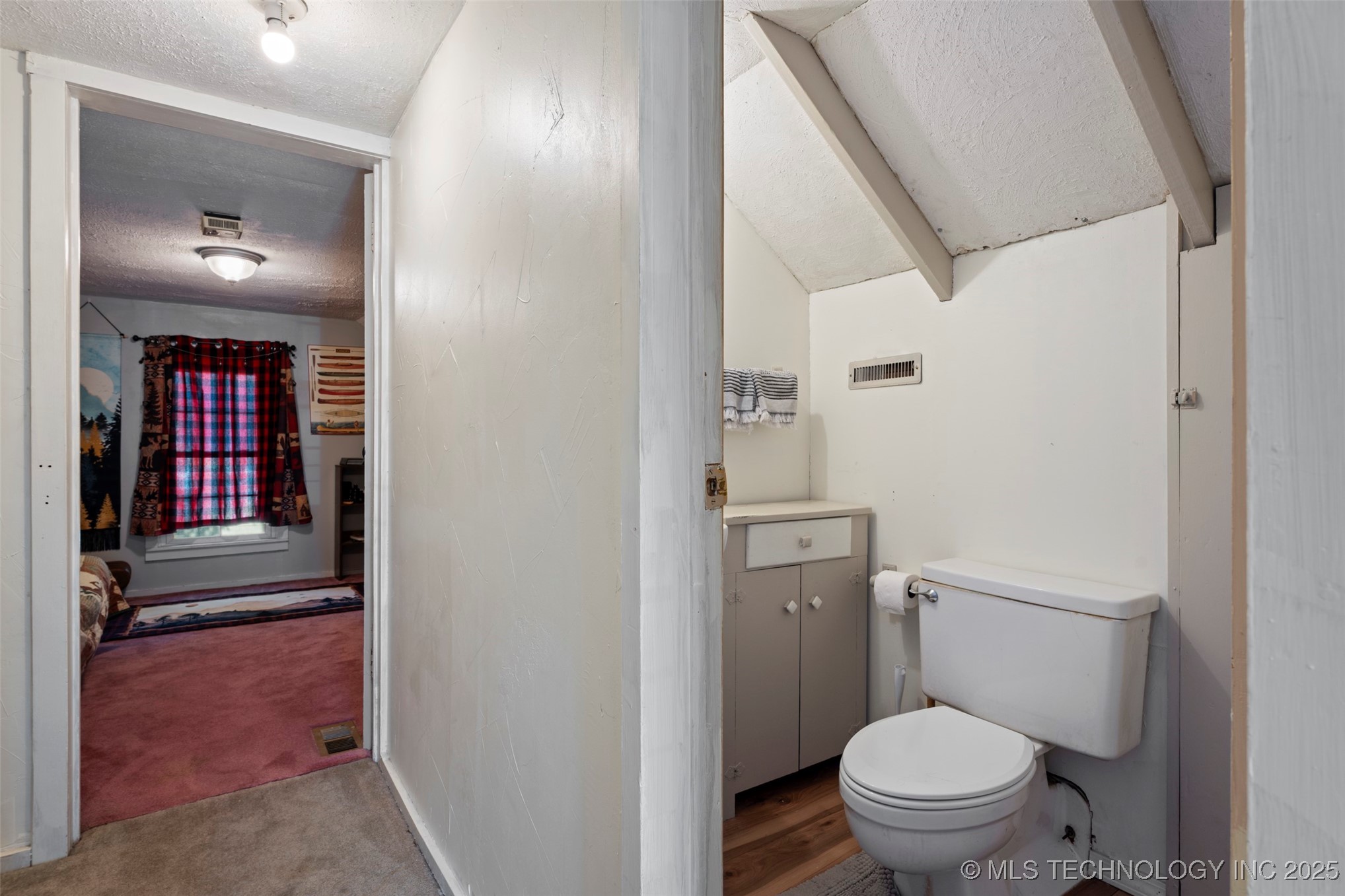 320 W Tahlequah Vinita OK 74301