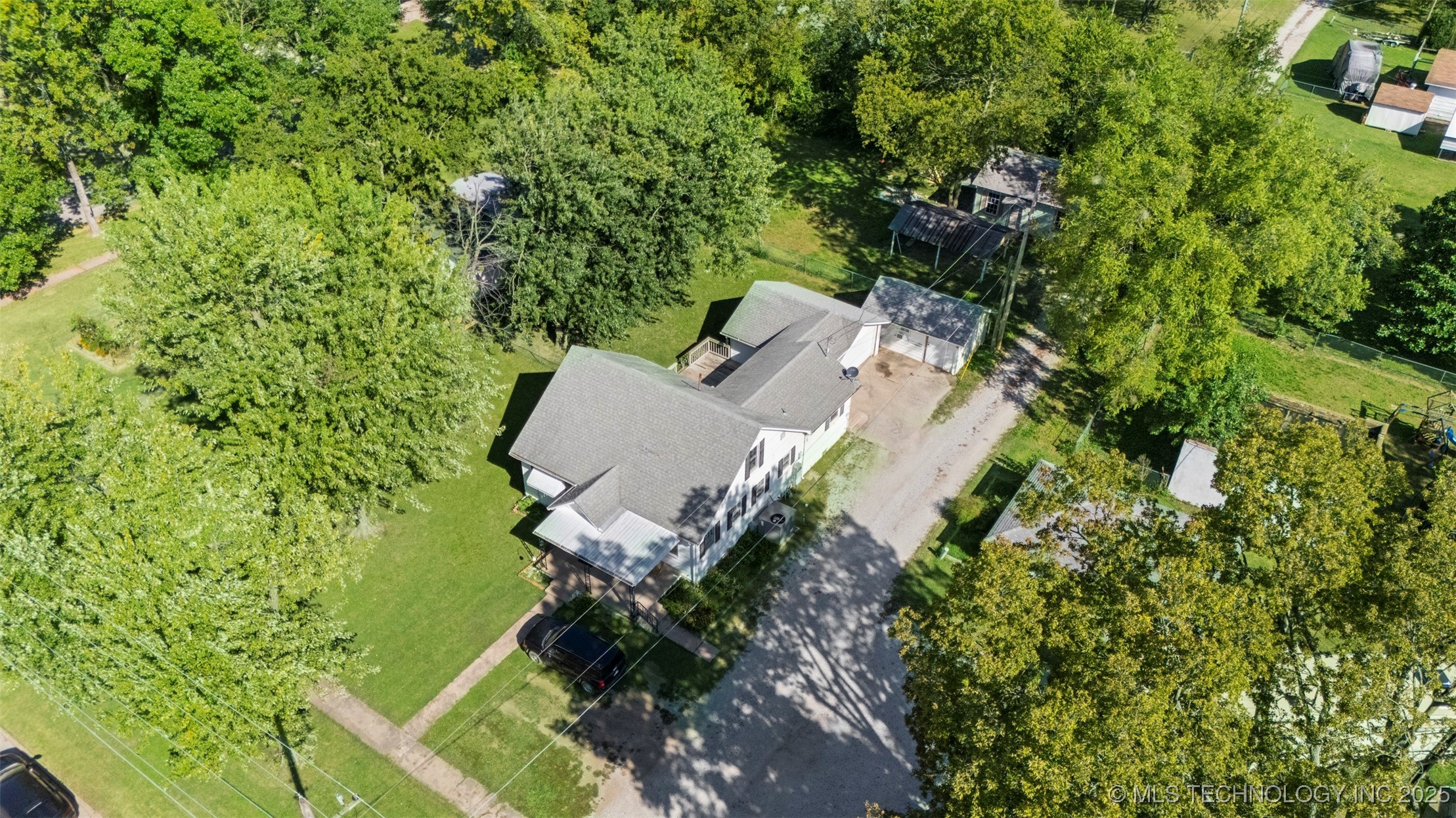 320 W Tahlequah Vinita OK 74301