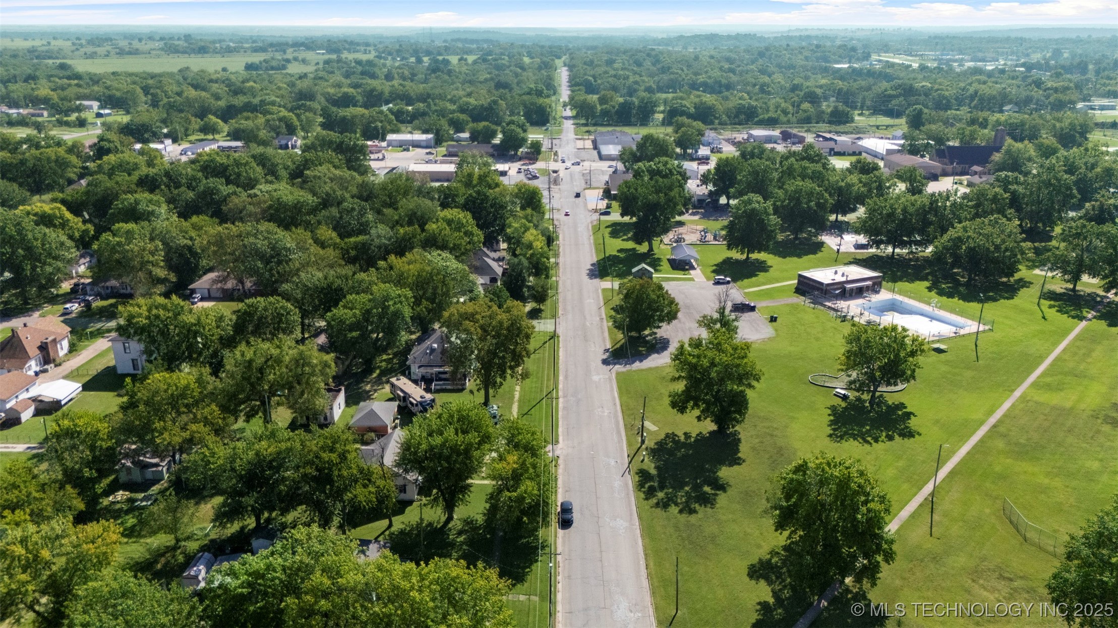 320 W Tahlequah Vinita OK 74301