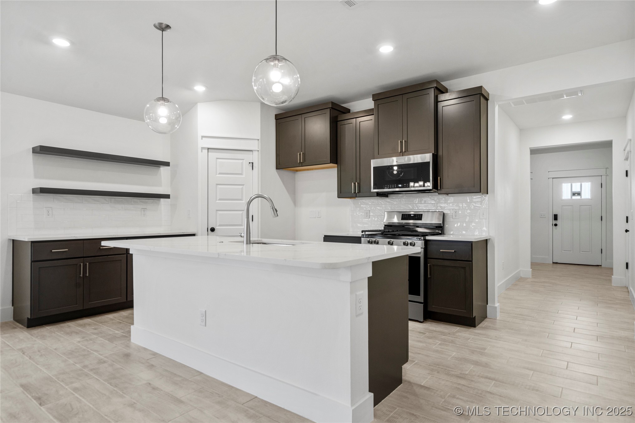 2812 E Monroe Street Broken Arrow OK 74014
