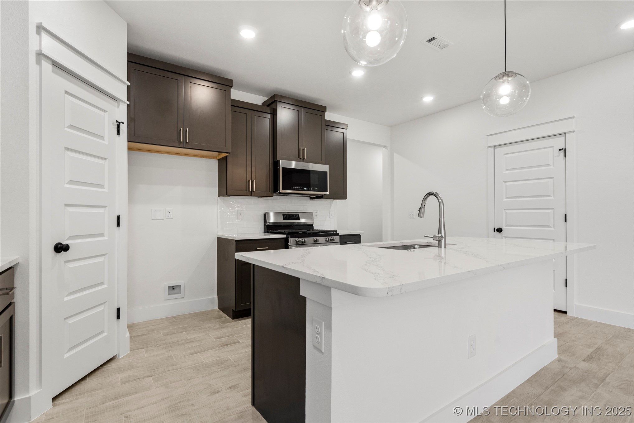 2812 E Monroe Street Broken Arrow OK 74014