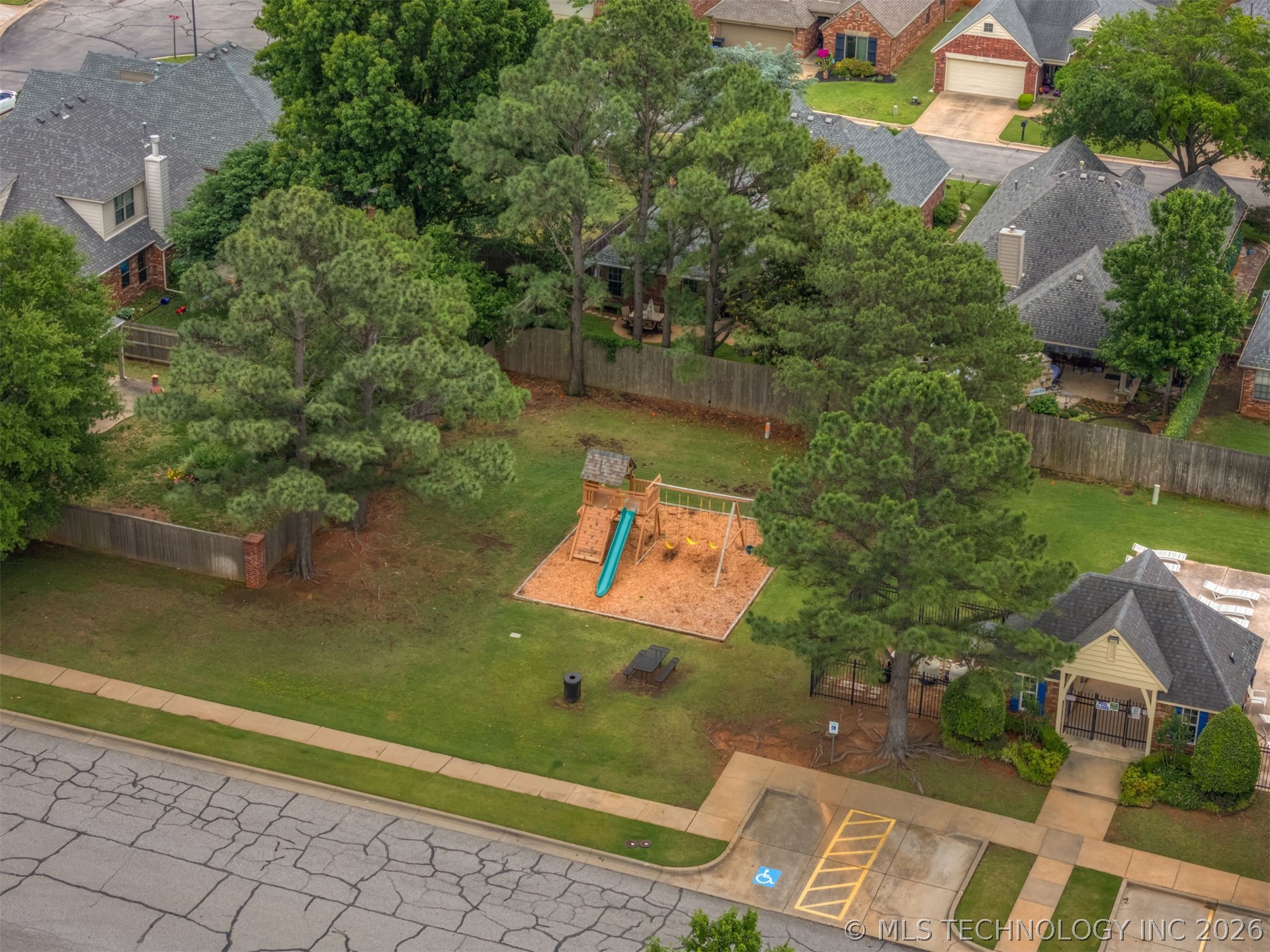 4109 S Redwood Avenue Broken Arrow OK 74011