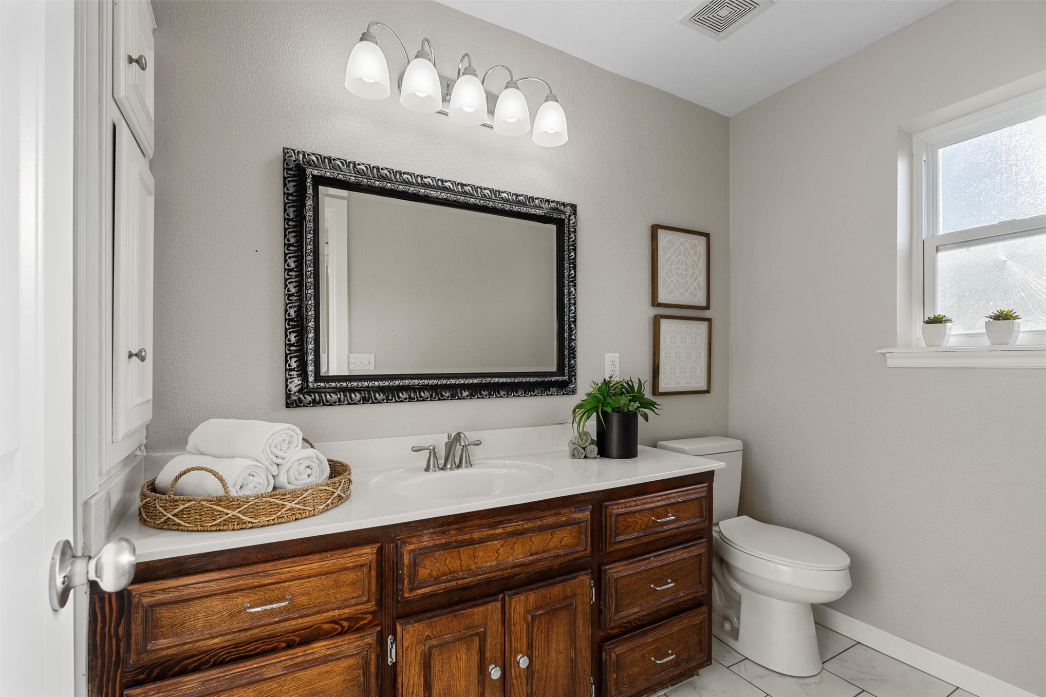 1761 SE Orchard Lane Bartlesville OK 74006