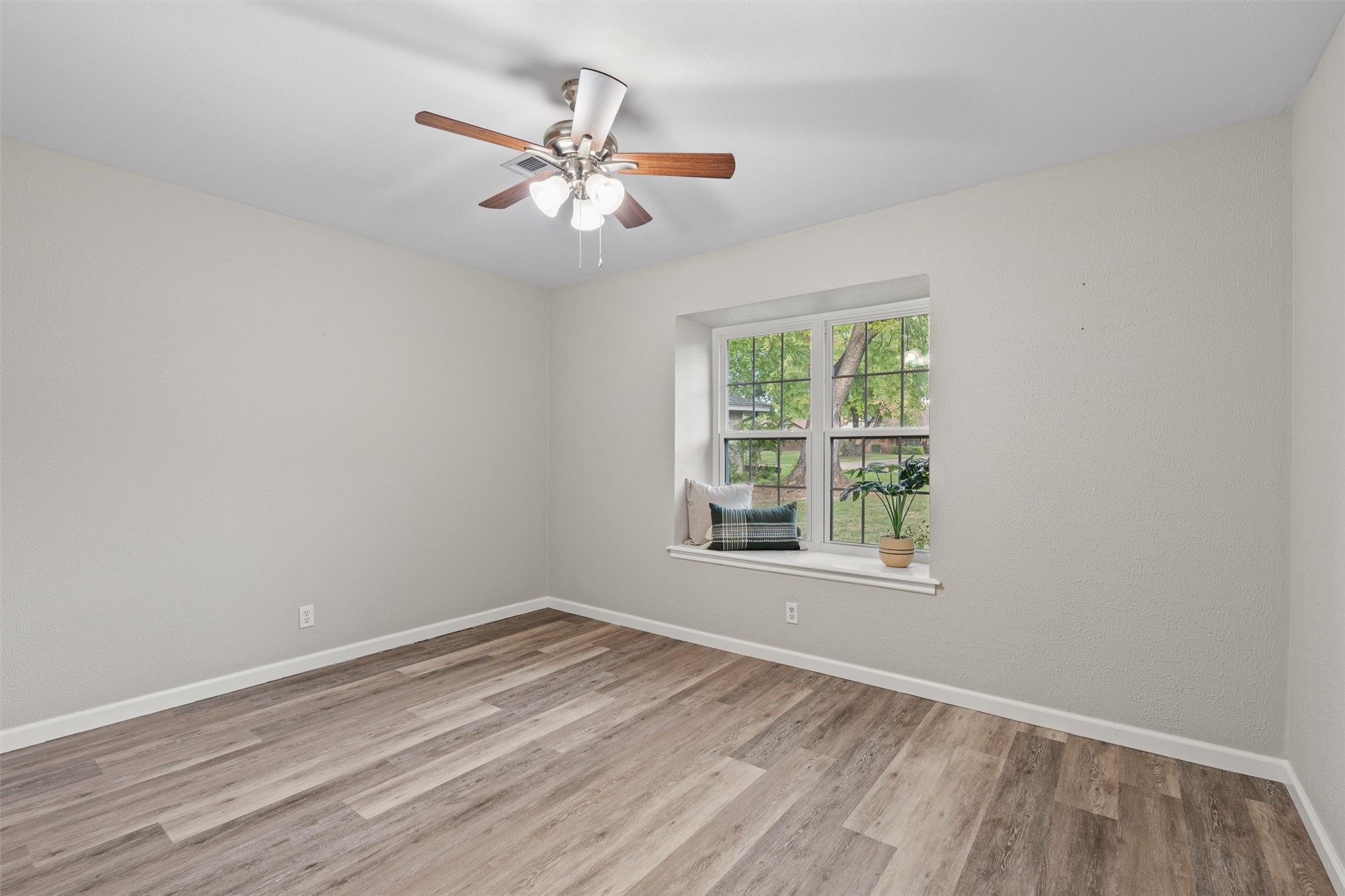1761 SE Orchard Lane Bartlesville OK 74006