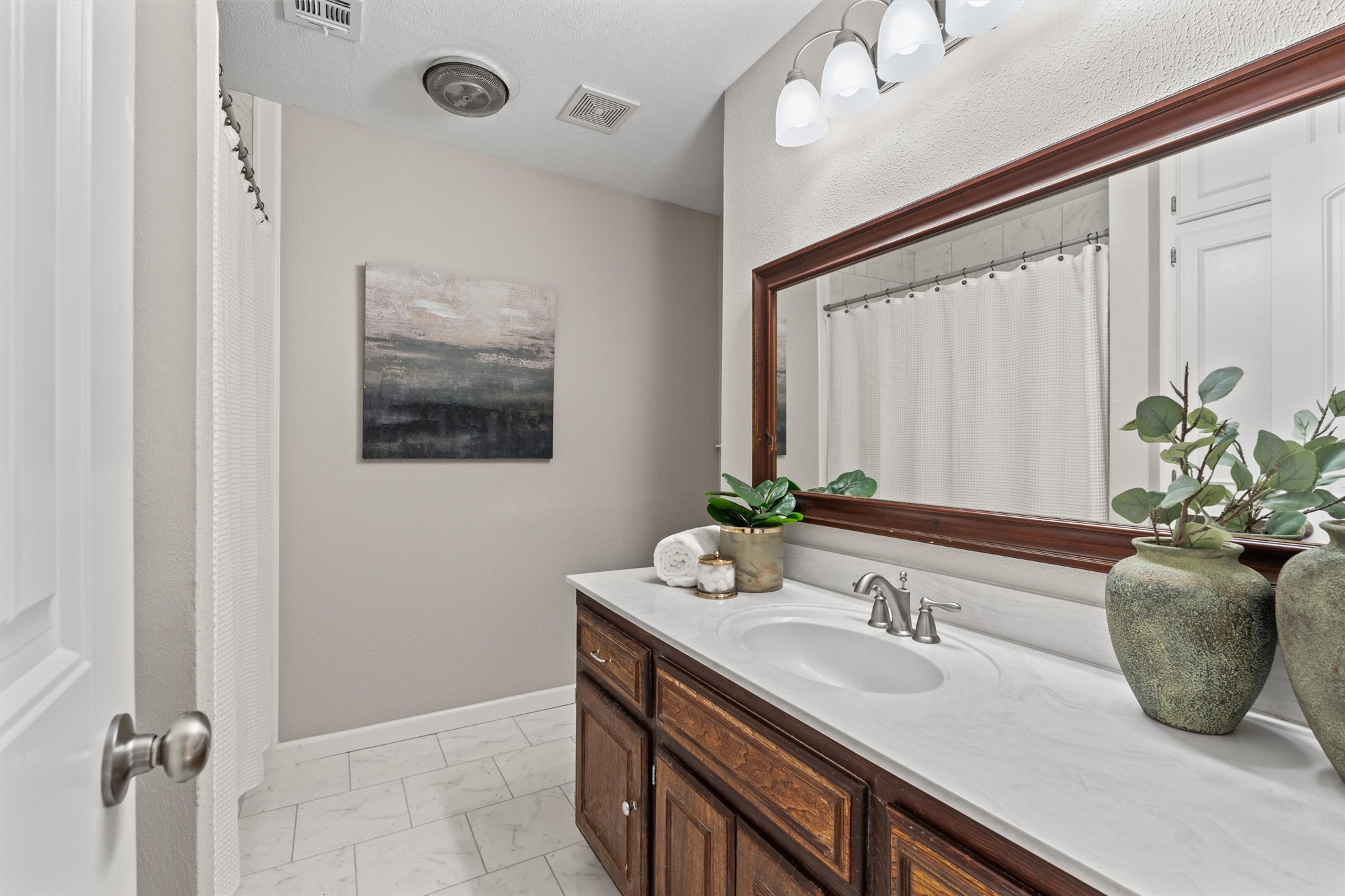 1761 SE Orchard Lane Bartlesville OK 74006