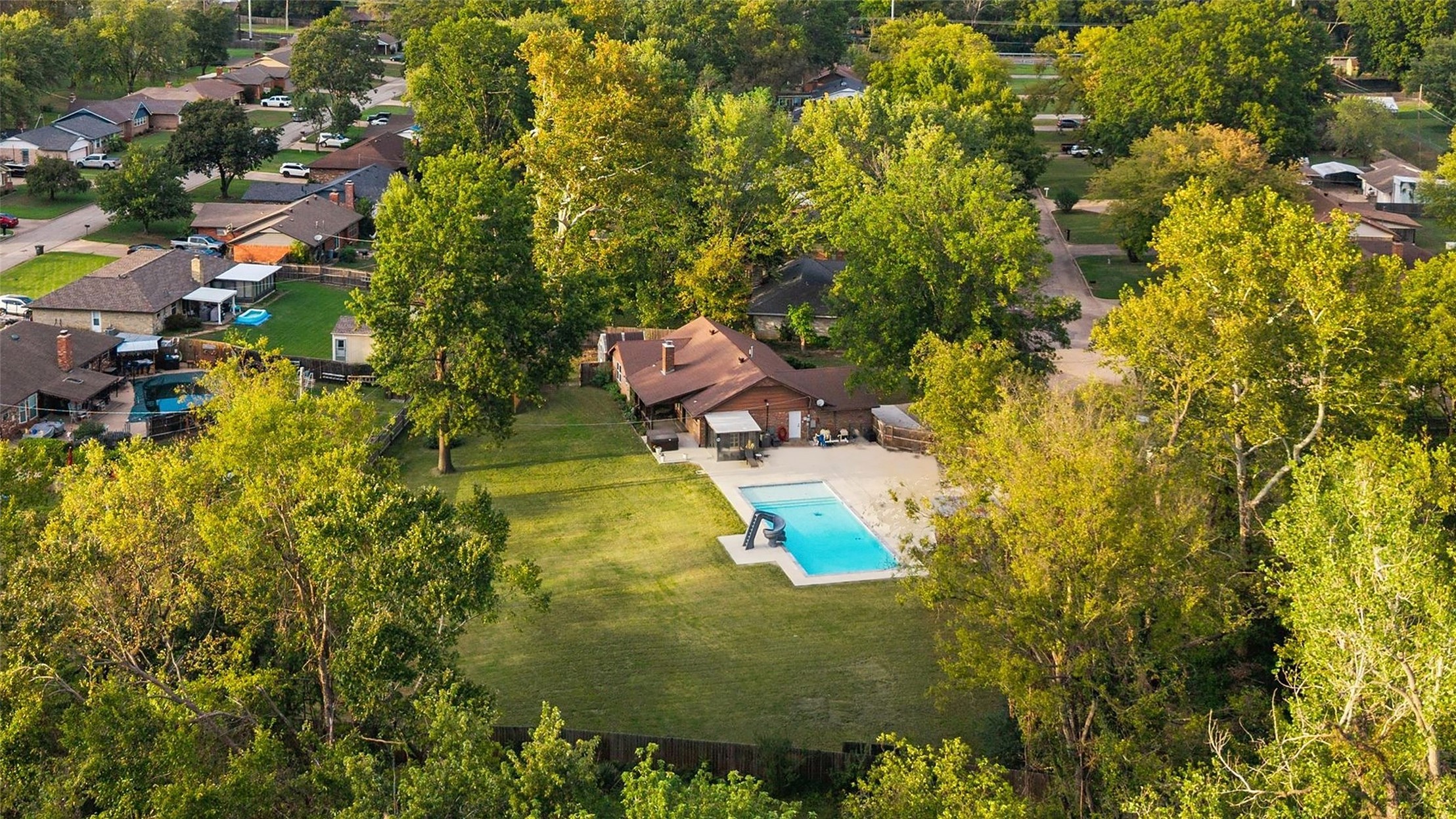 1761 SE Orchard Lane Bartlesville OK 74006