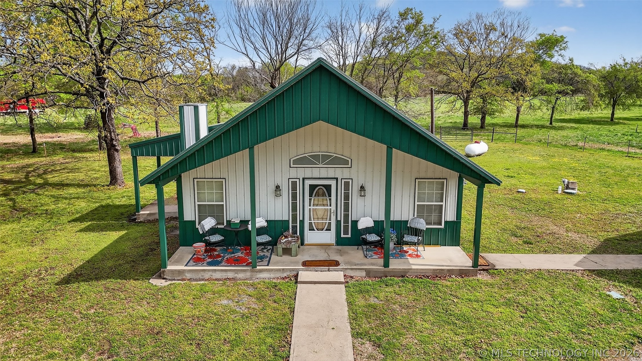 2709 S 34th Road Locust Grove OK 74352
