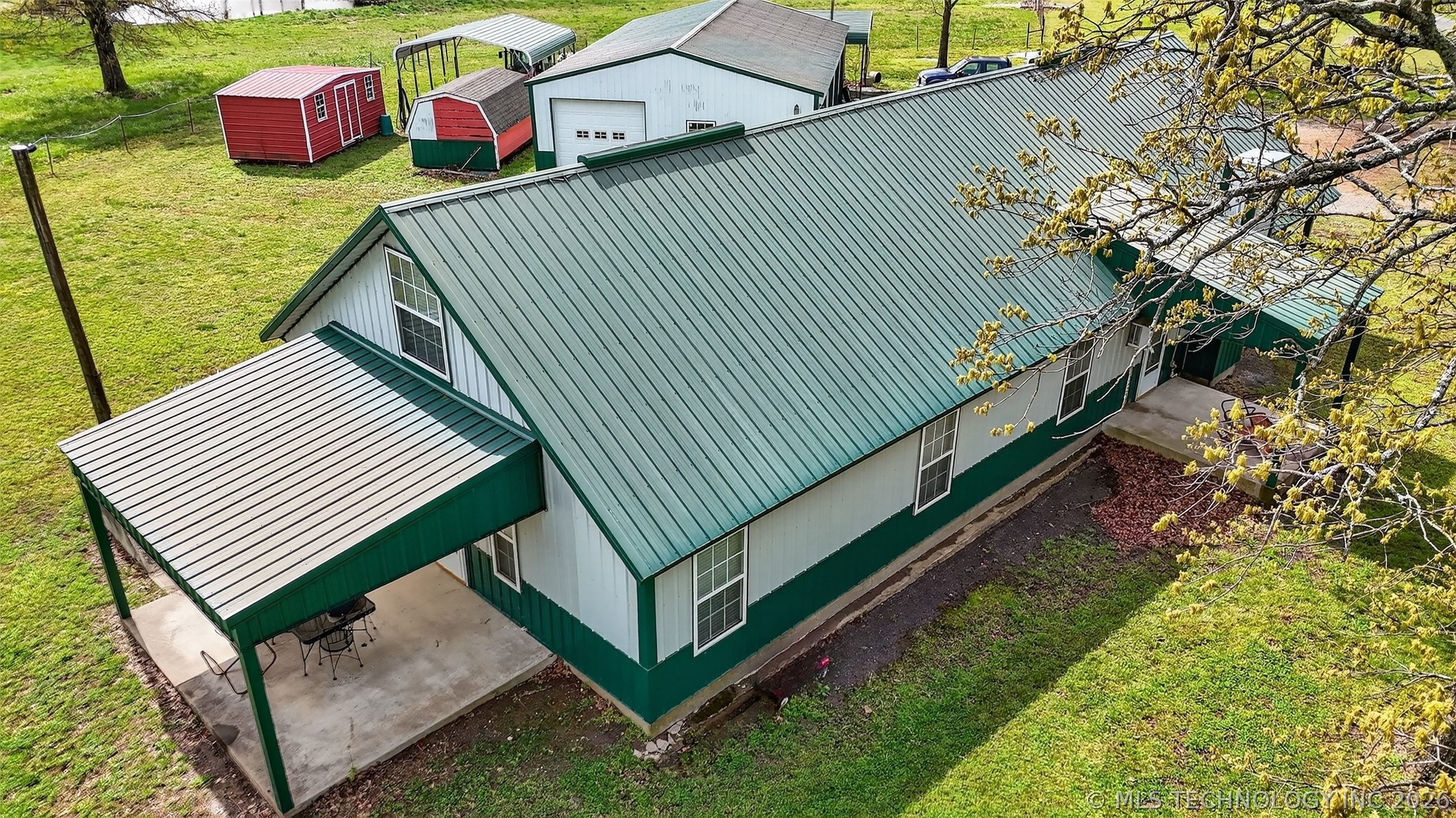 2709 S 34th Road Locust Grove OK 74352