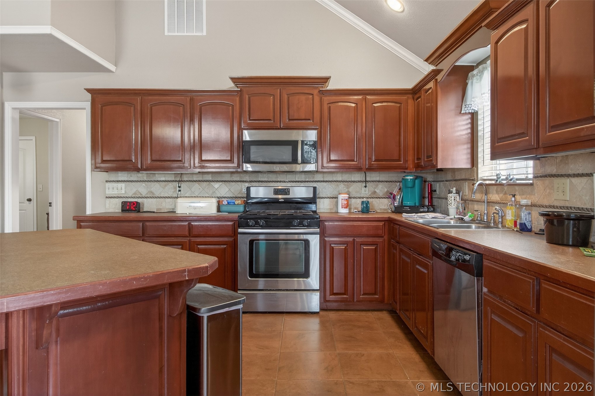 2709 S 34th Road Locust Grove OK 74352