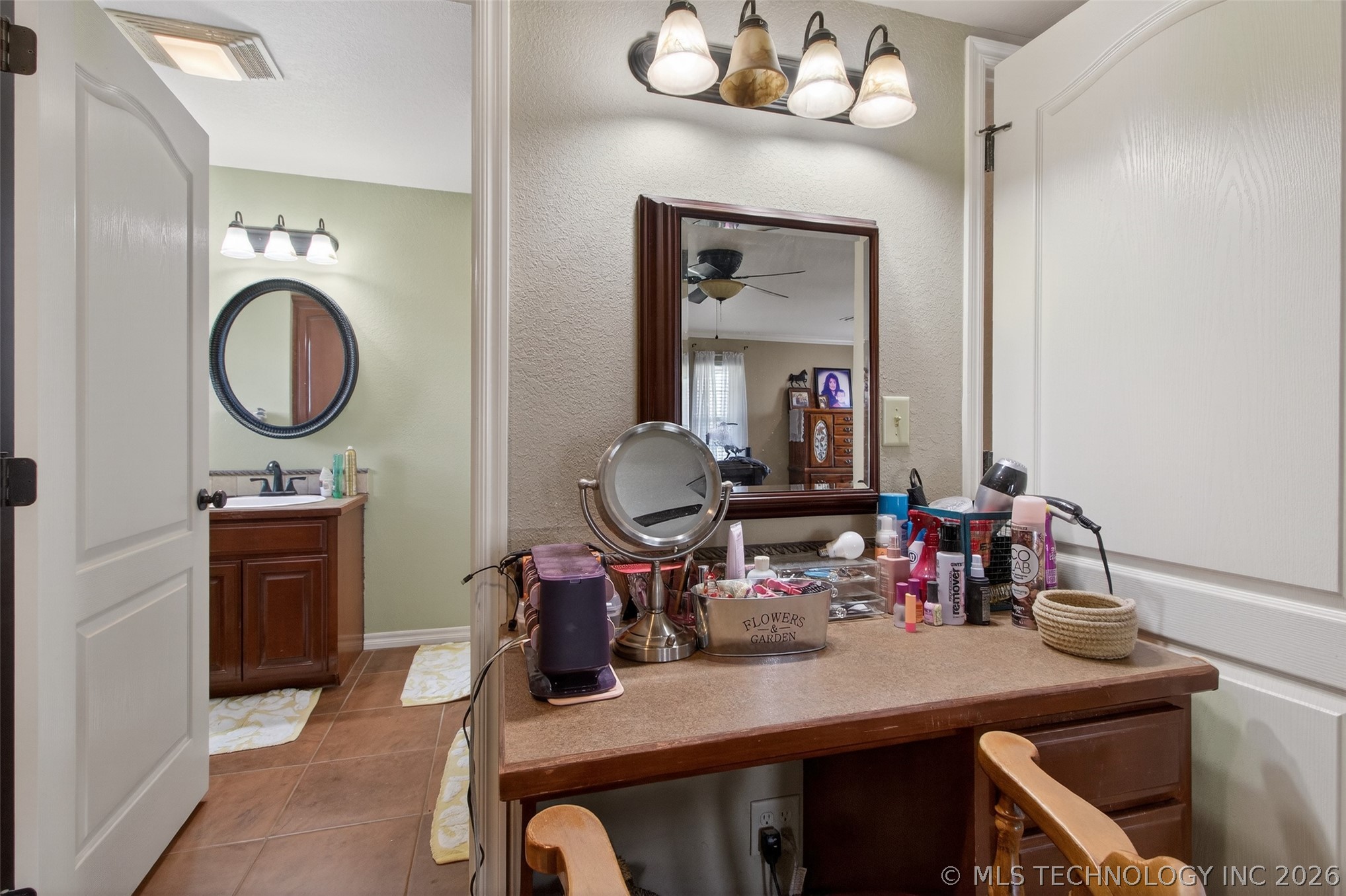 2709 S 34th Road Locust Grove OK 74352