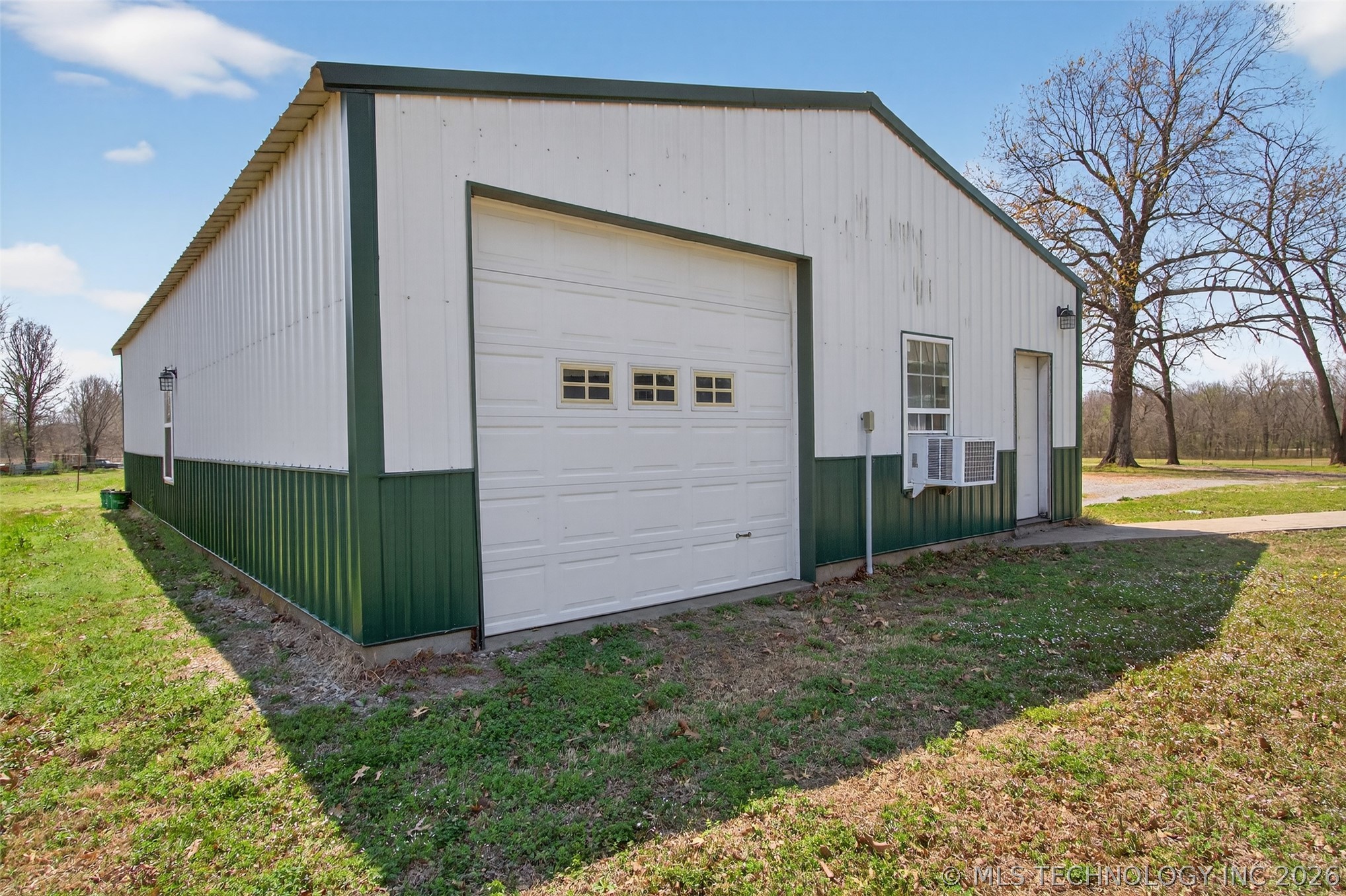 2709 S 34th Road Locust Grove OK 74352