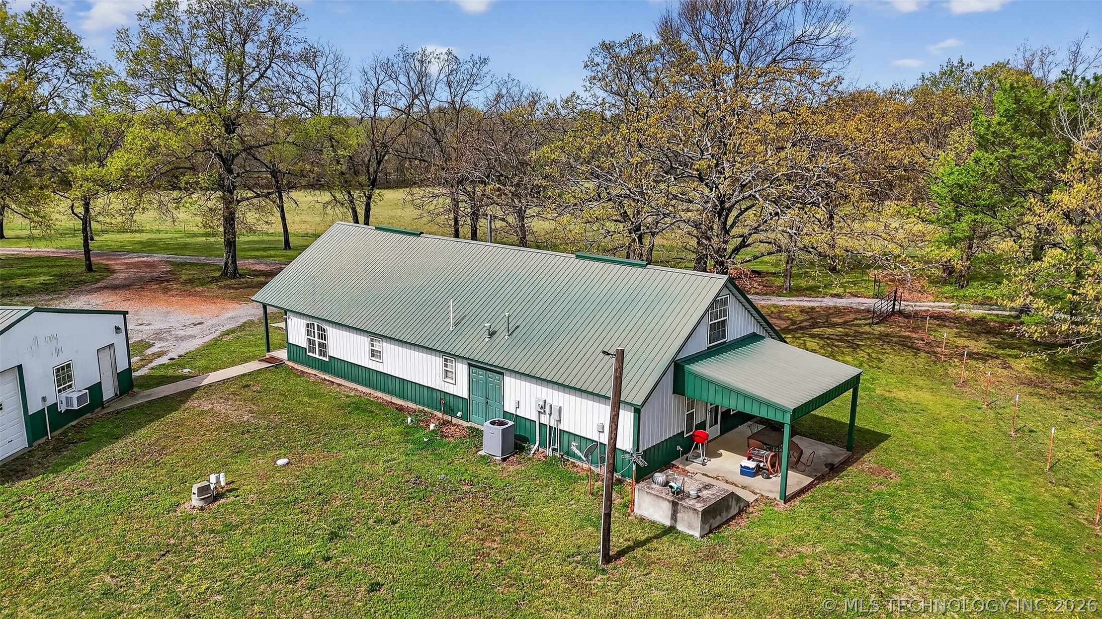2709 S 34th Road Locust Grove OK 74352