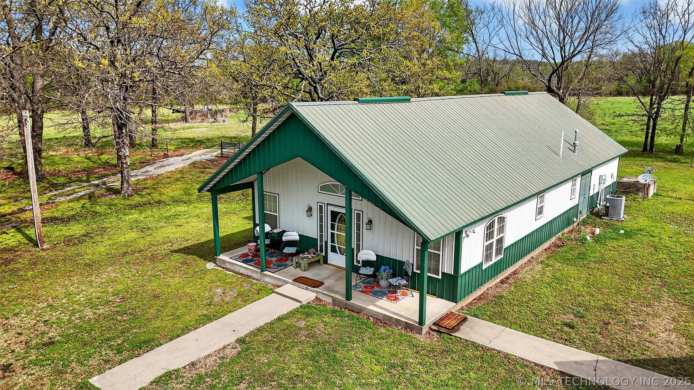 2709 S 34th Road Locust Grove OK 74352