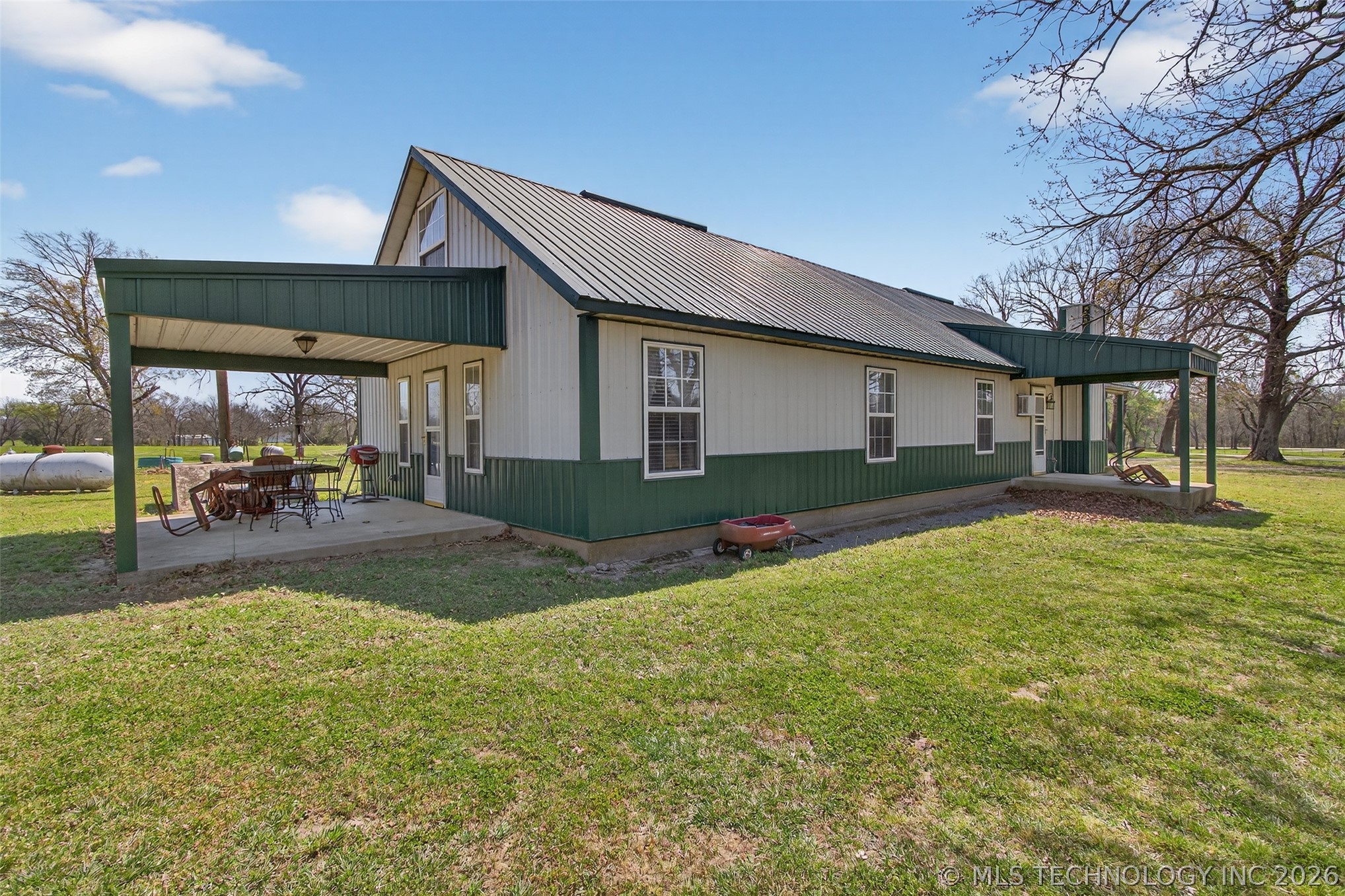 2709 S 34th Road Locust Grove OK 74352