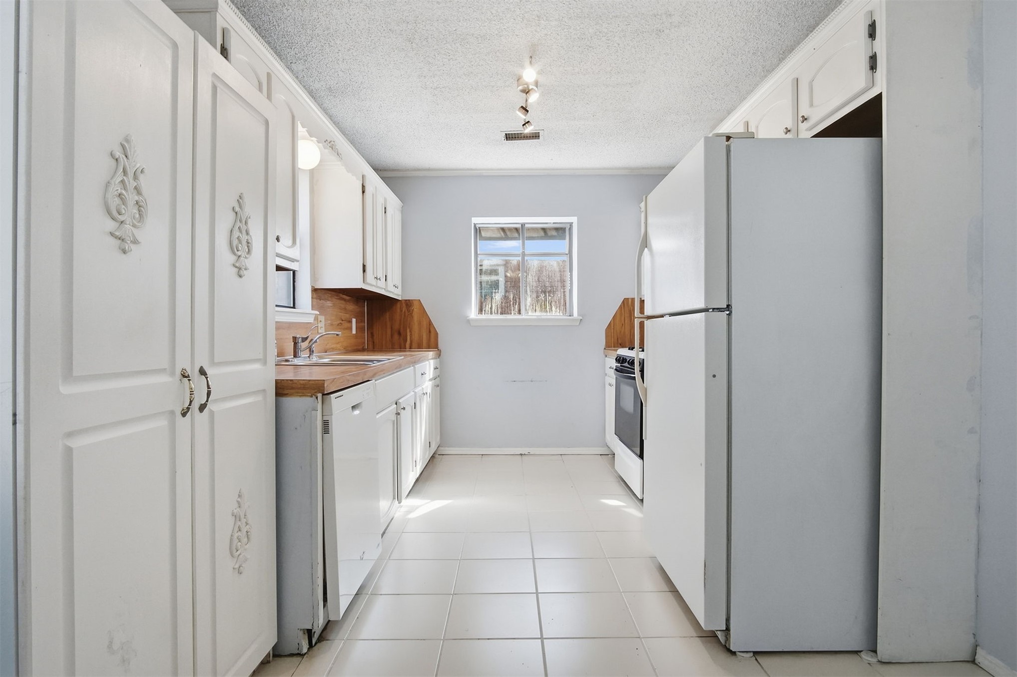 2002 W Ithica Street Broken Arrow OK 74012
