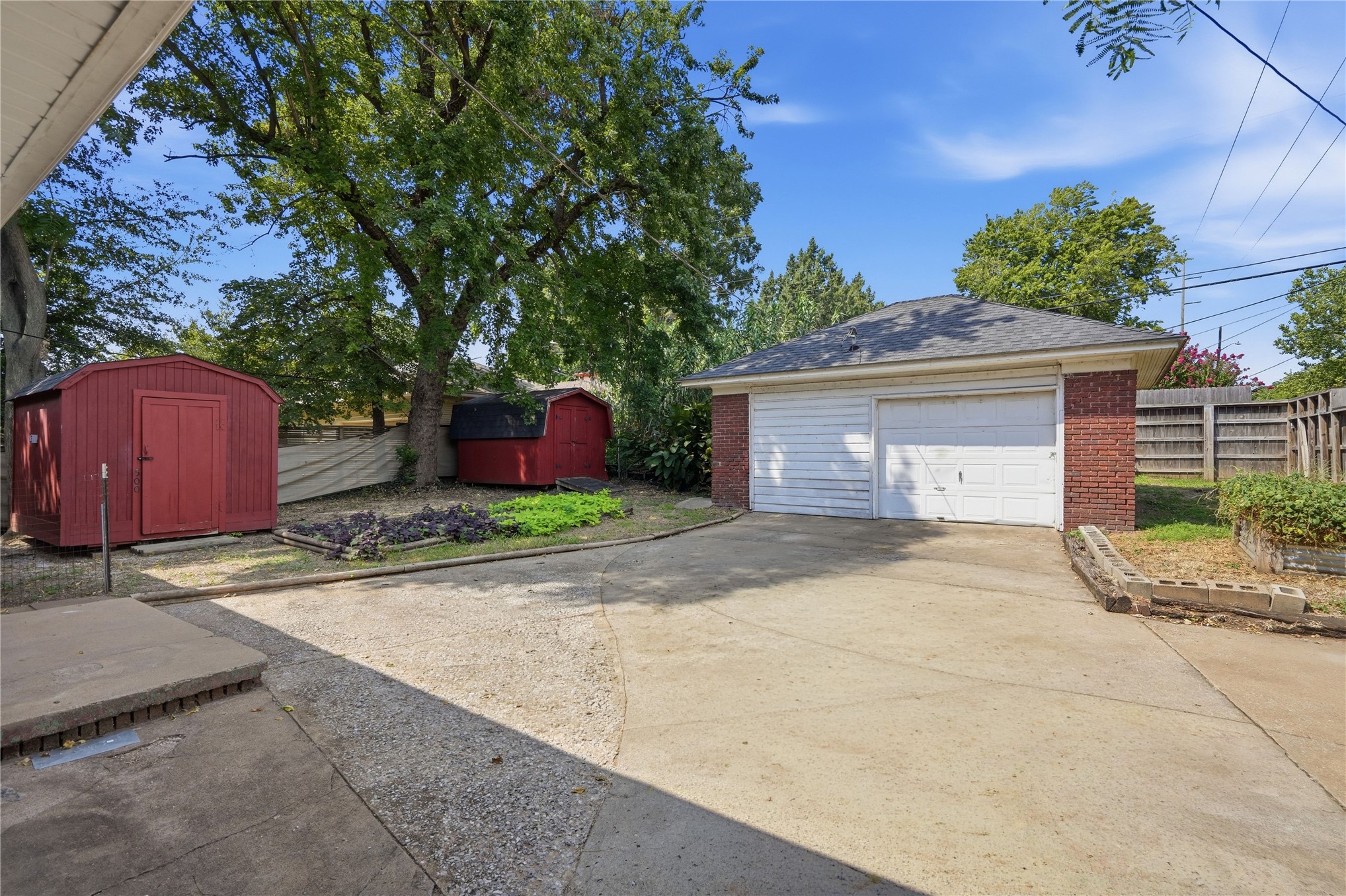 1302 S Elwood Avenue Tulsa OK 74119