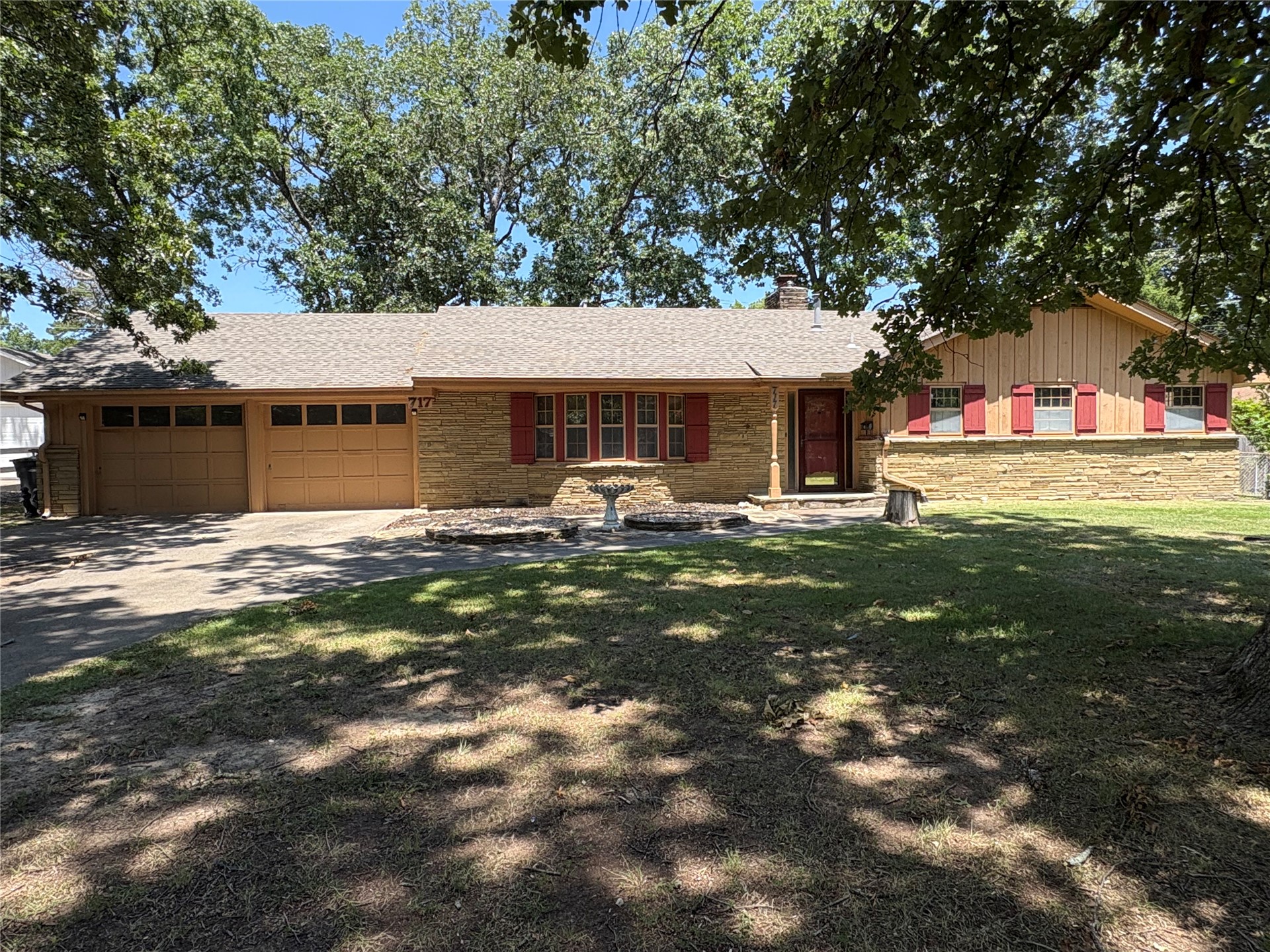 717 E Seneca Street E Tahlequah OK 74464