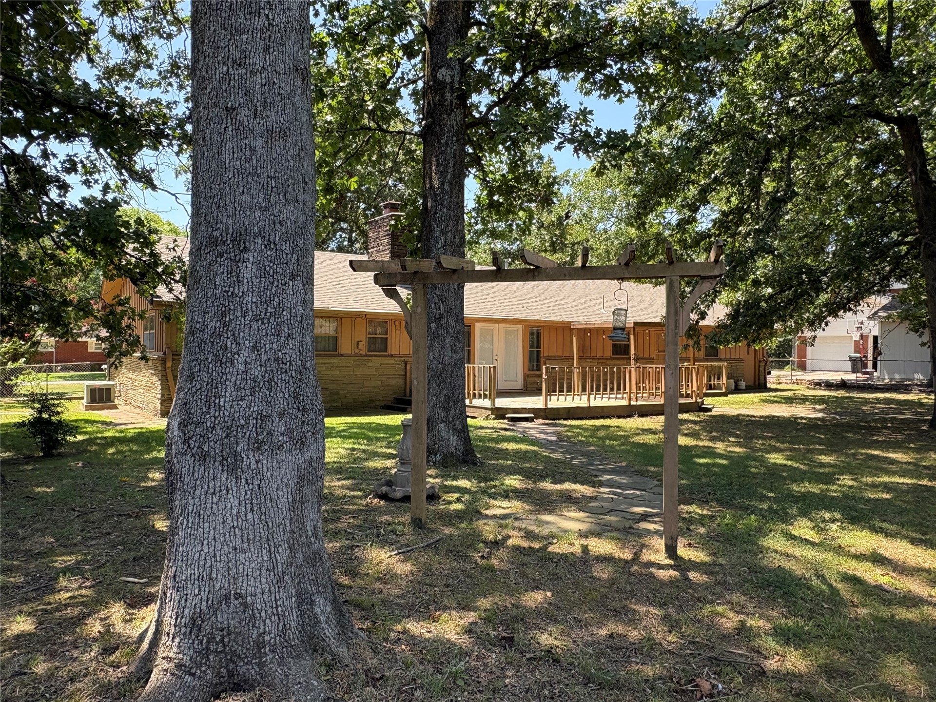 717 E Seneca Street E Tahlequah OK 74464