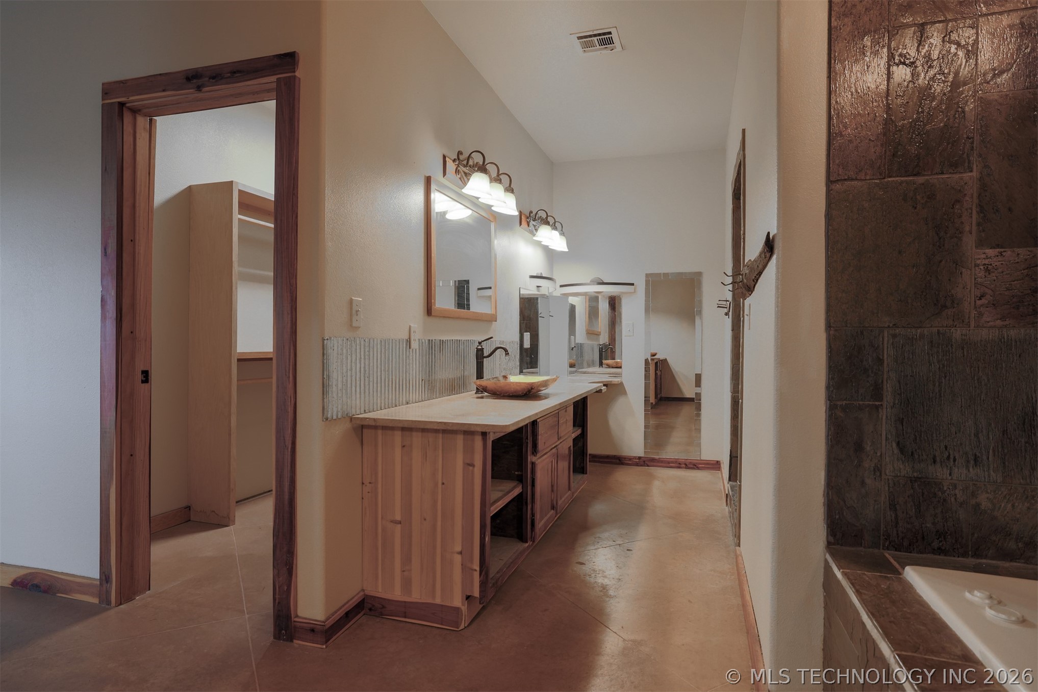 1488 N 429 Road Pryor OK 74361