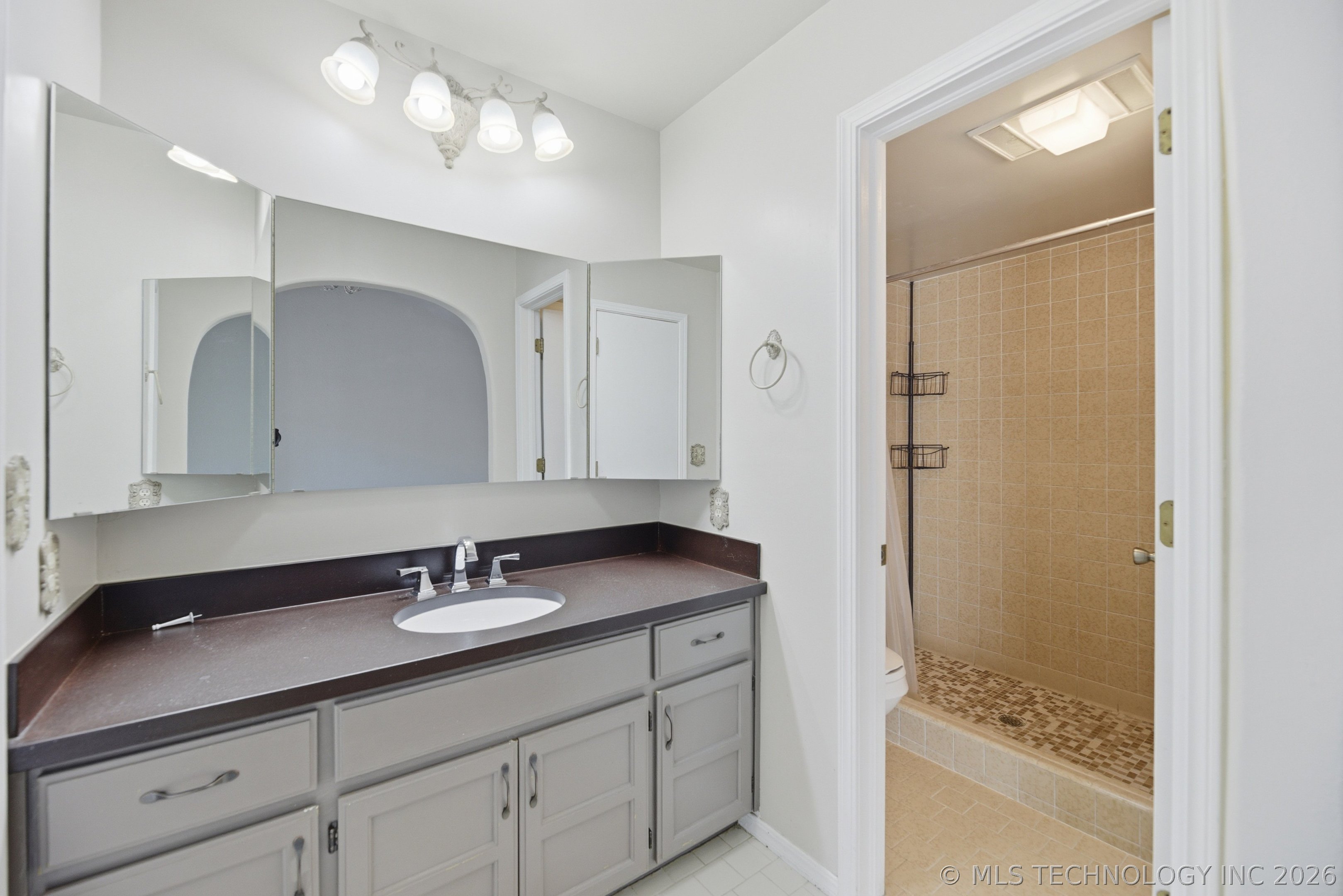 605 E Van Buren Street Broken Arrow OK 74011