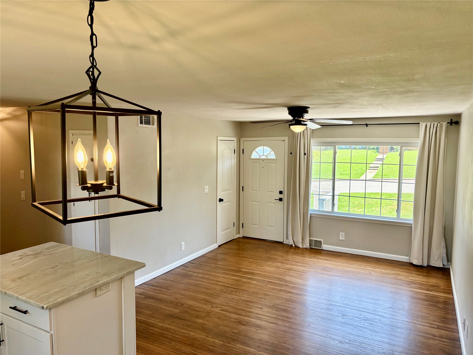 2131 W 46th Place S Tulsa OK 74107