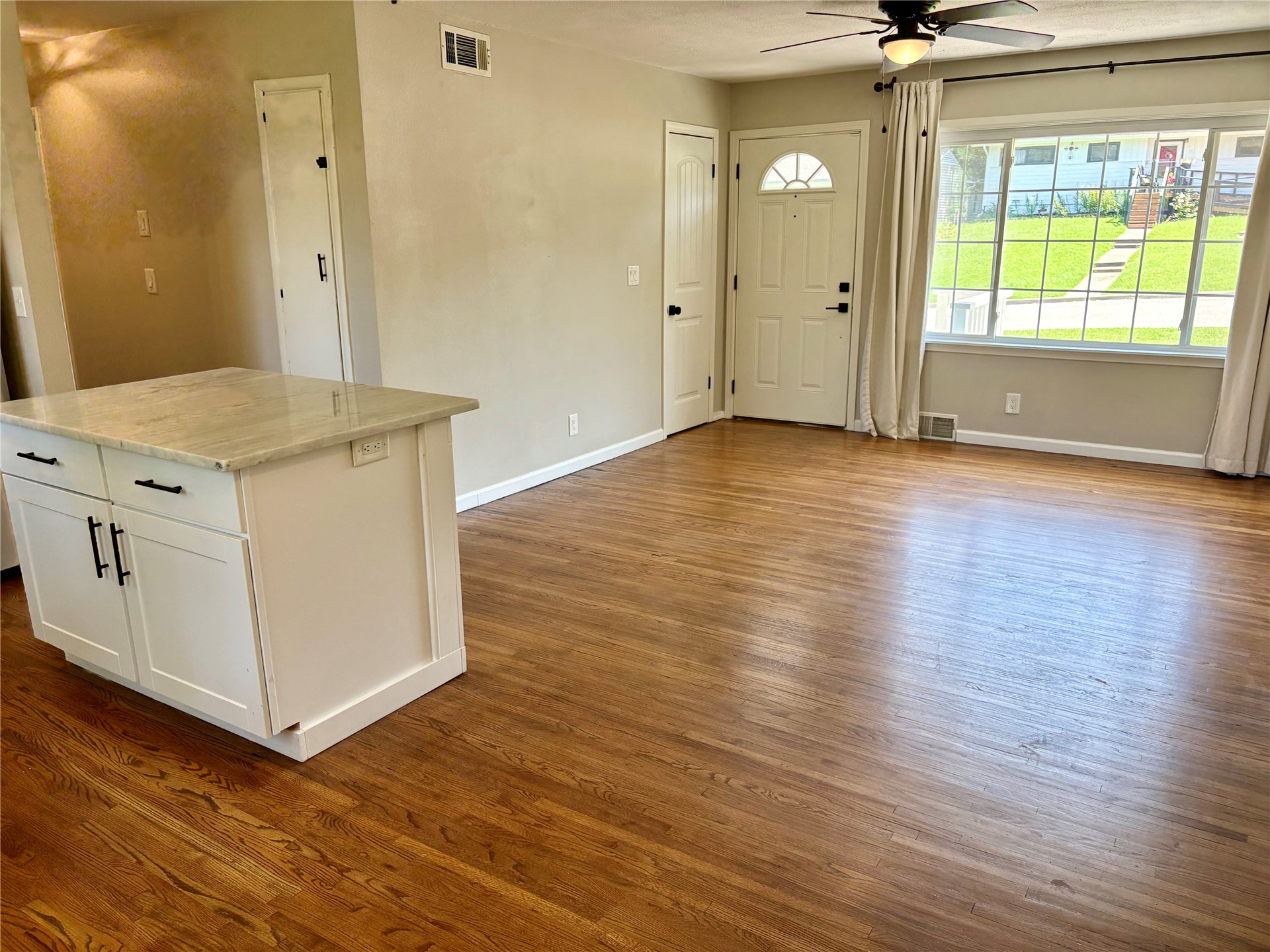 2131 W 46th Place S Tulsa OK 74107