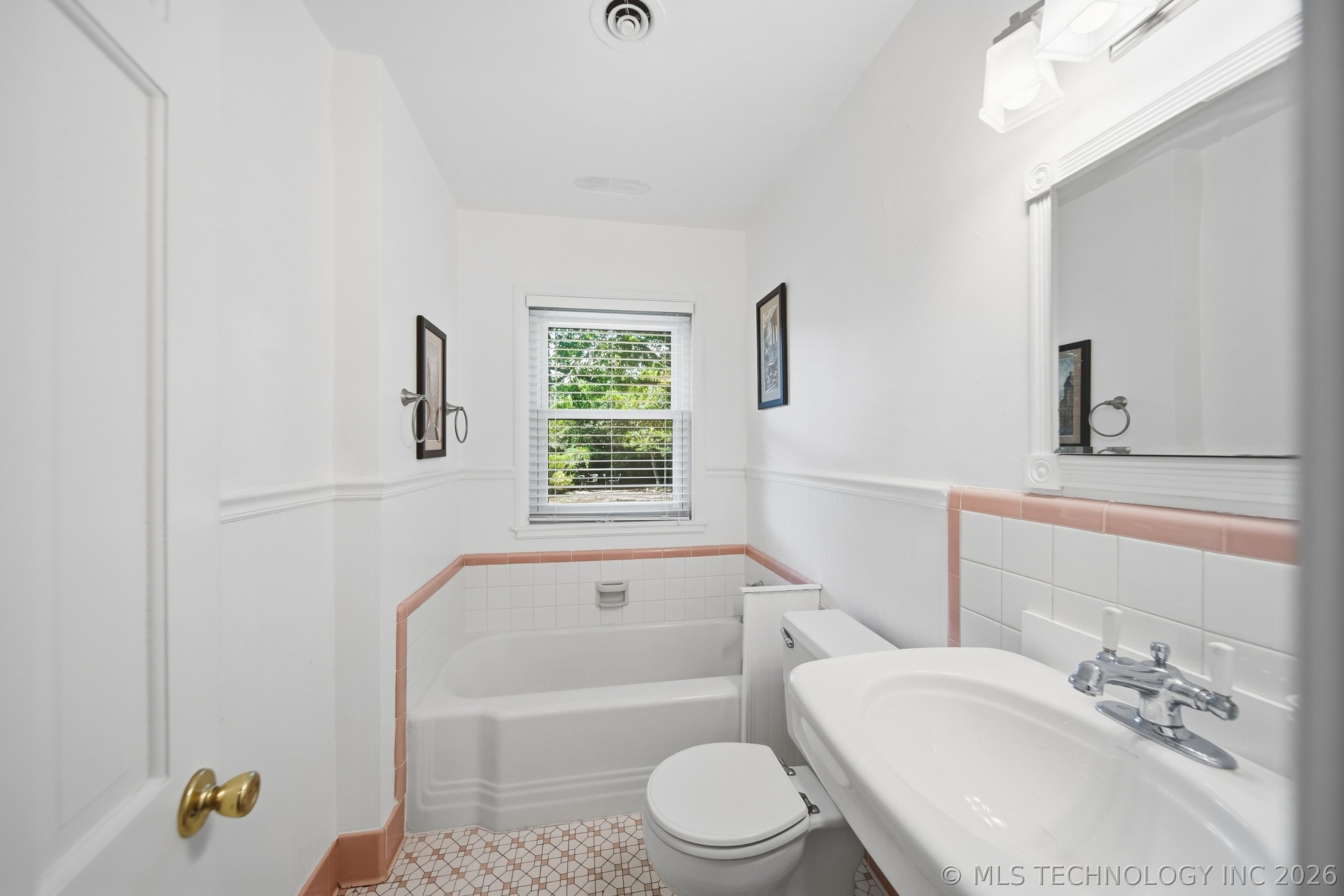 2258 S Delaware Court Tulsa OK 74114