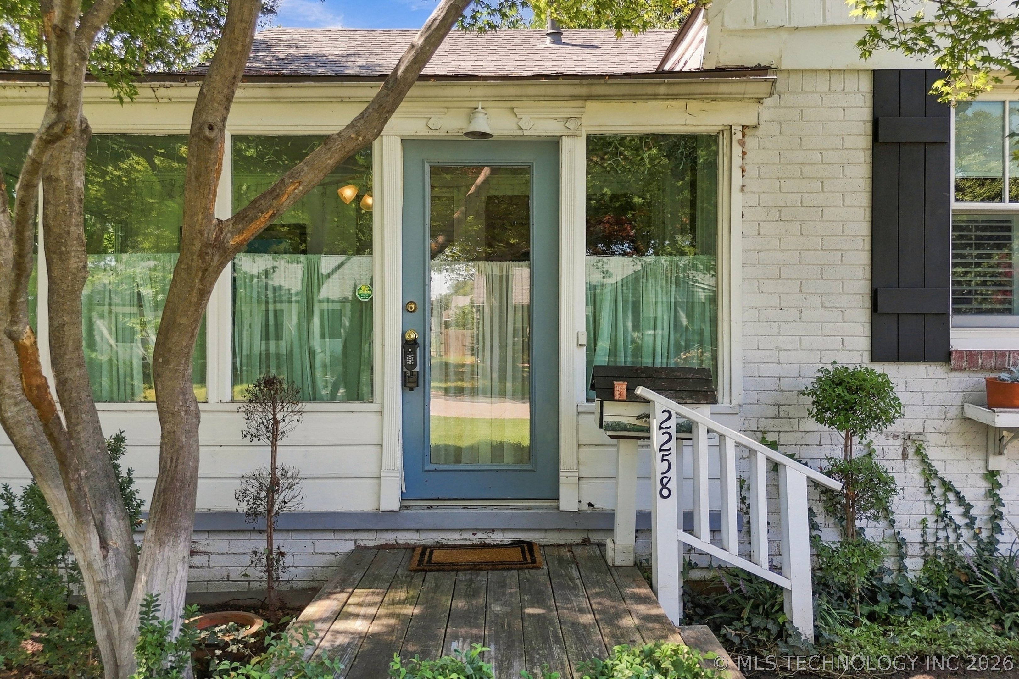 2258 S Delaware Court Tulsa OK 74114