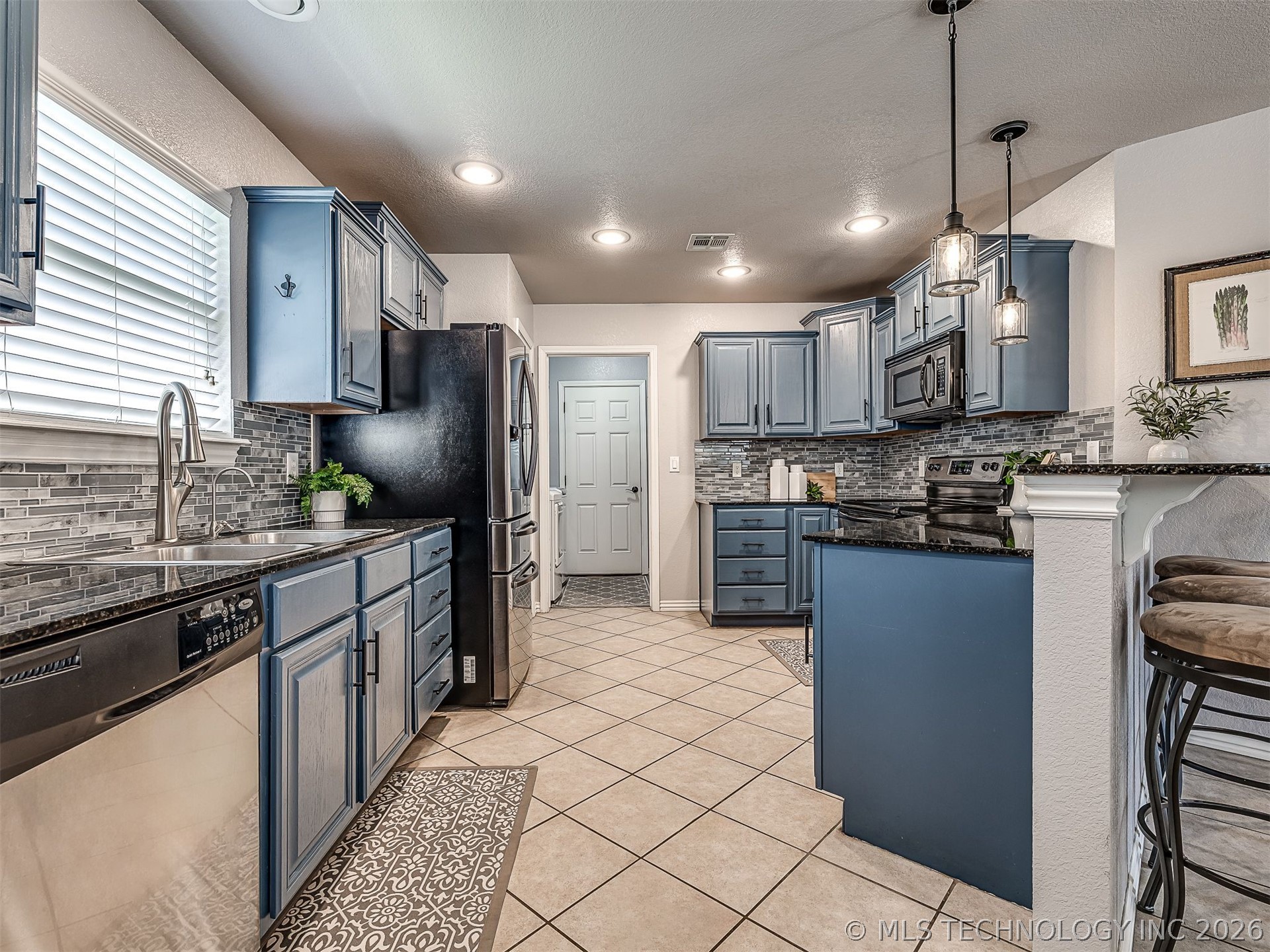 2004 Charleston Drive Bartlesville OK 74006
