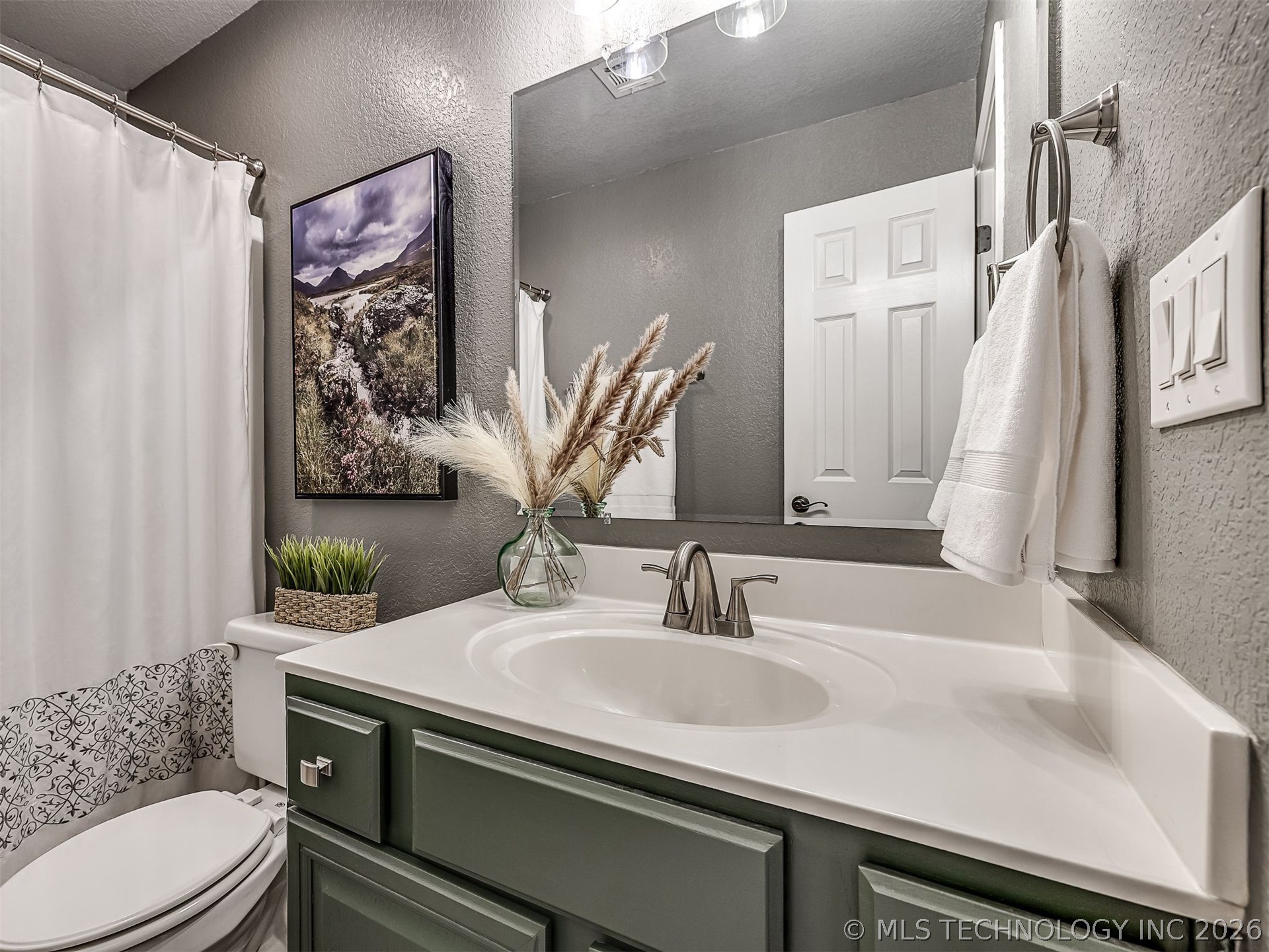 2004 Charleston Drive Bartlesville OK 74006