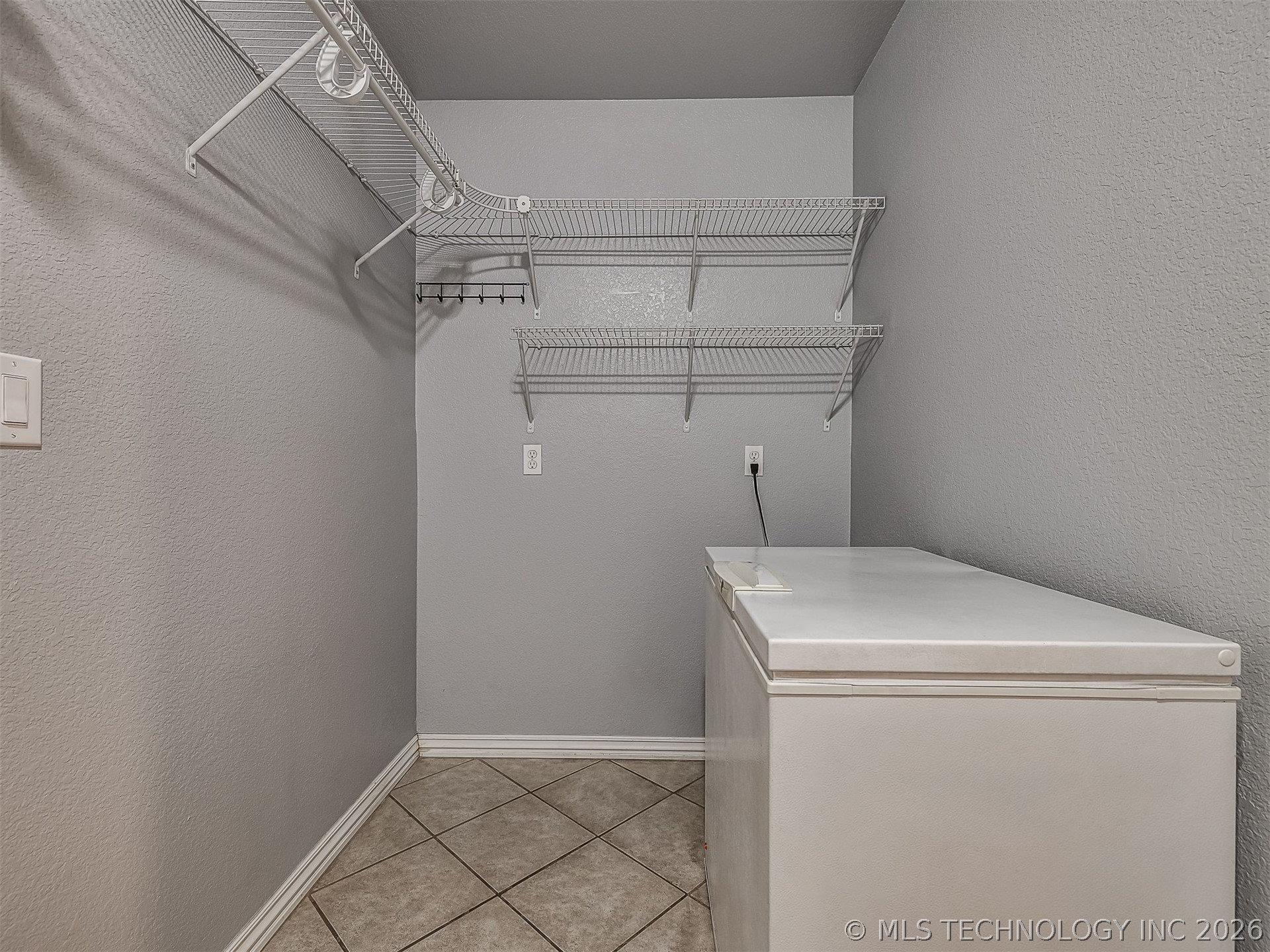 2004 Charleston Drive Bartlesville OK 74006
