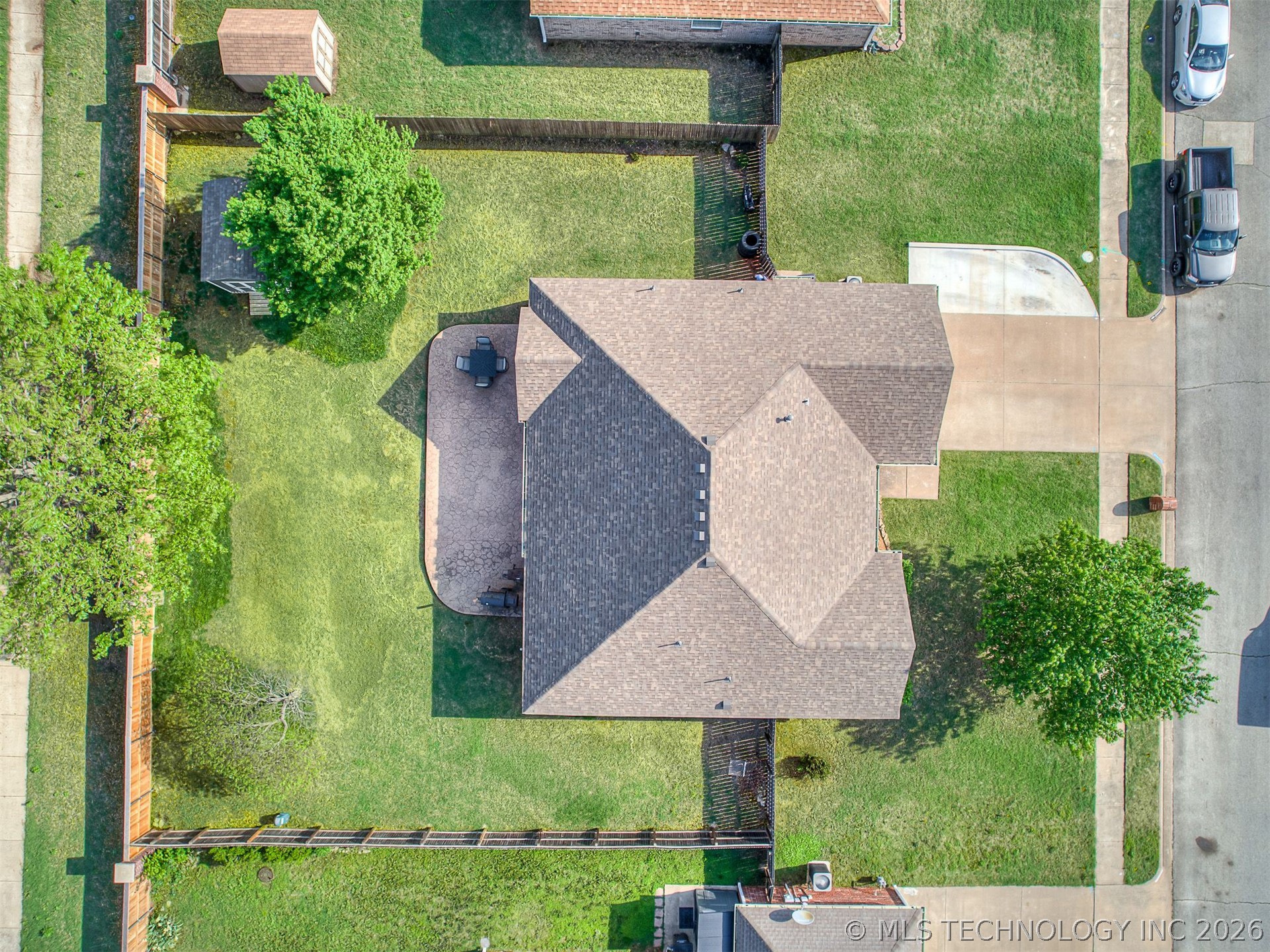 2004 Charleston Drive Bartlesville OK 74006