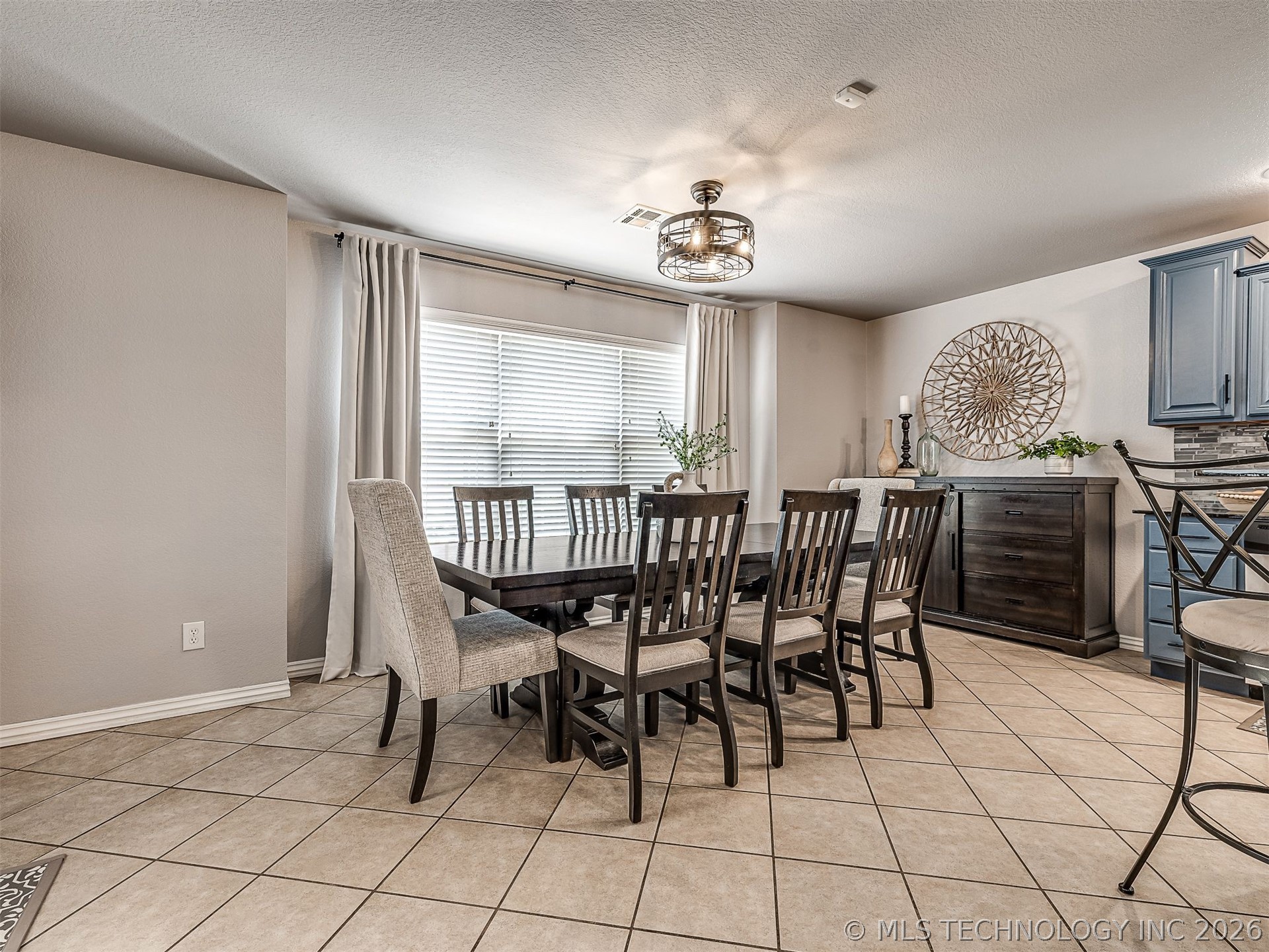 2004 Charleston Drive Bartlesville OK 74006