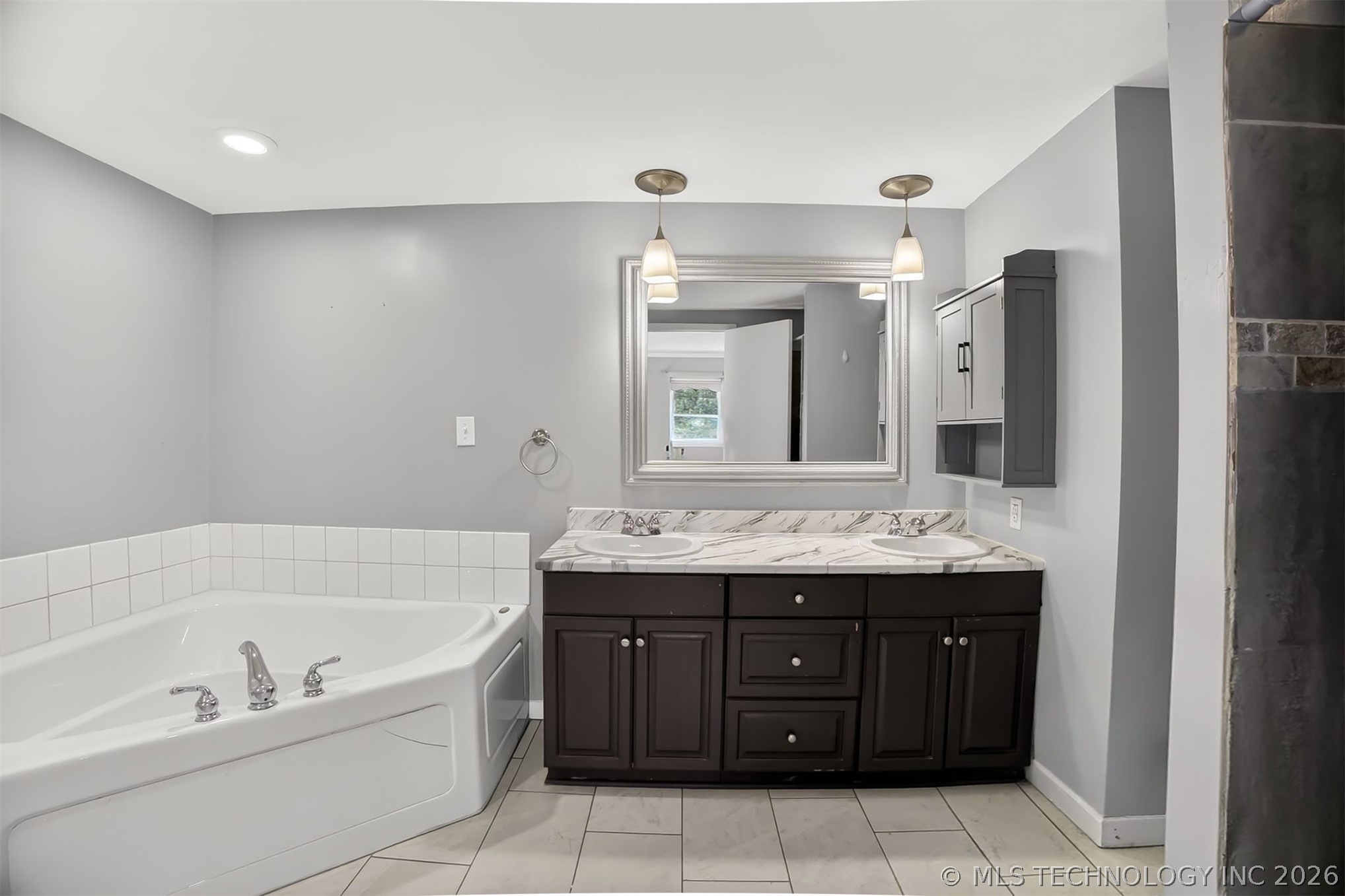 17702 E 108th Street N Owasso OK 74055