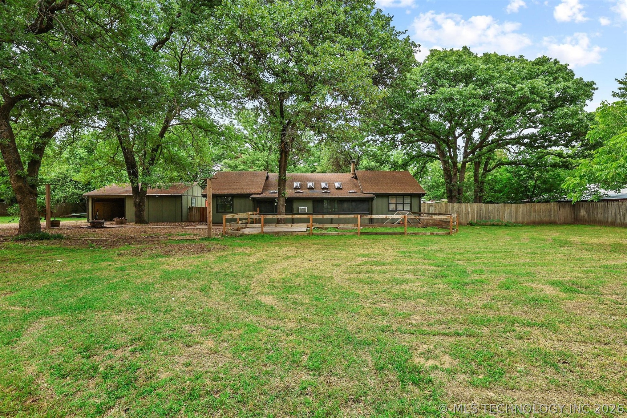 2754 Willafa Woods Cartwright OK 74731