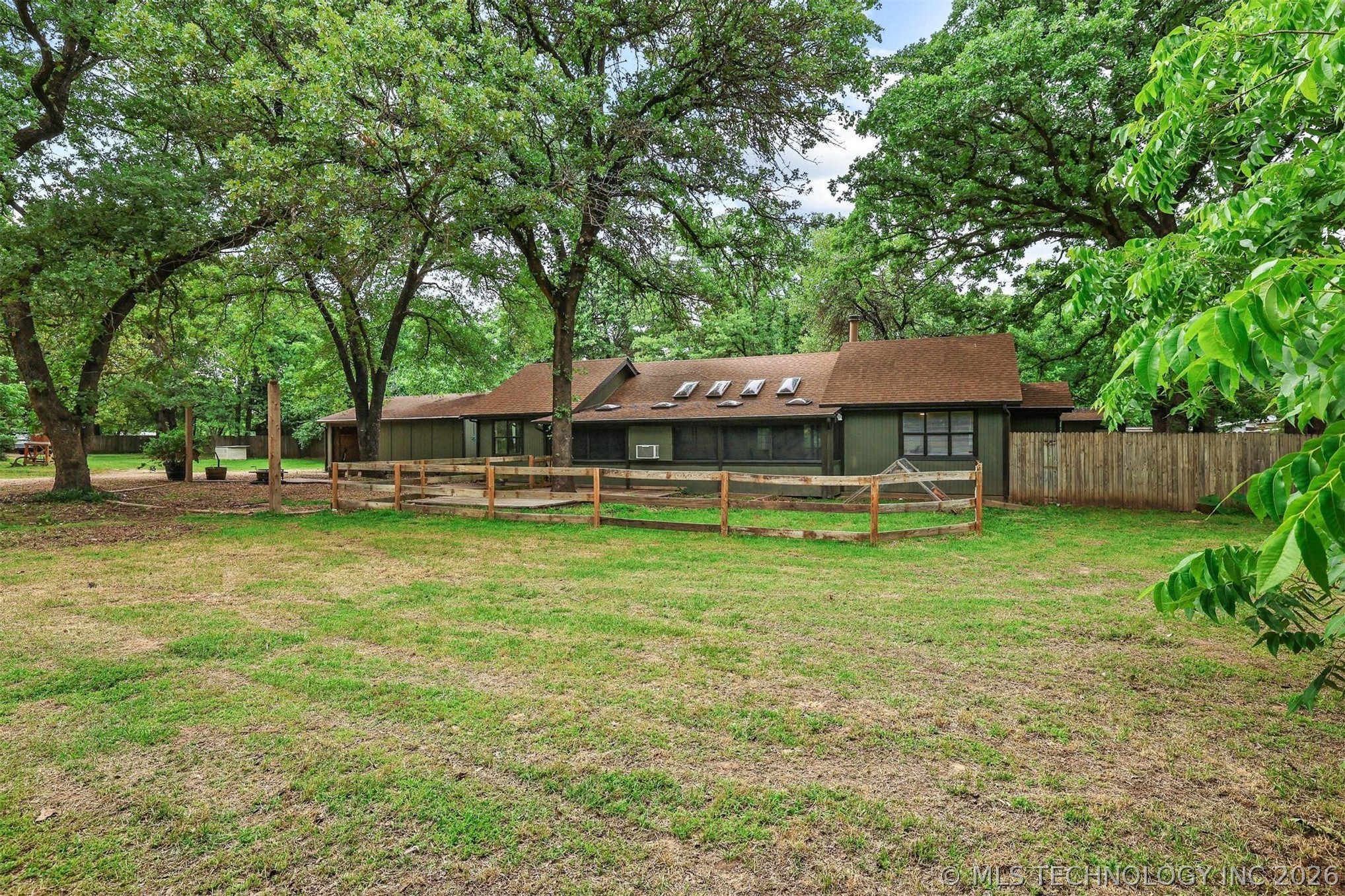 2754 Willafa Woods Cartwright OK 74731