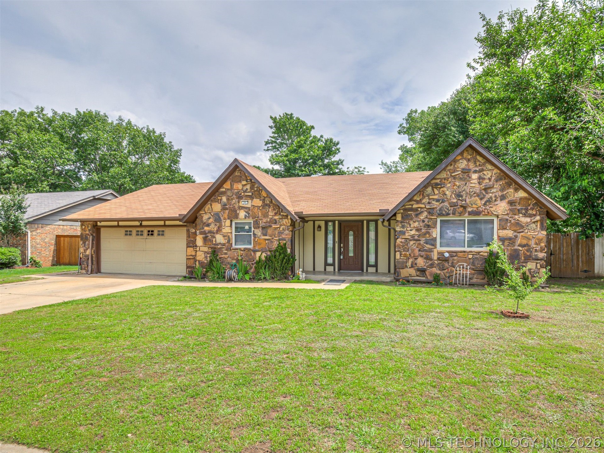 205 Fox Run Circle Jenks OK 74037