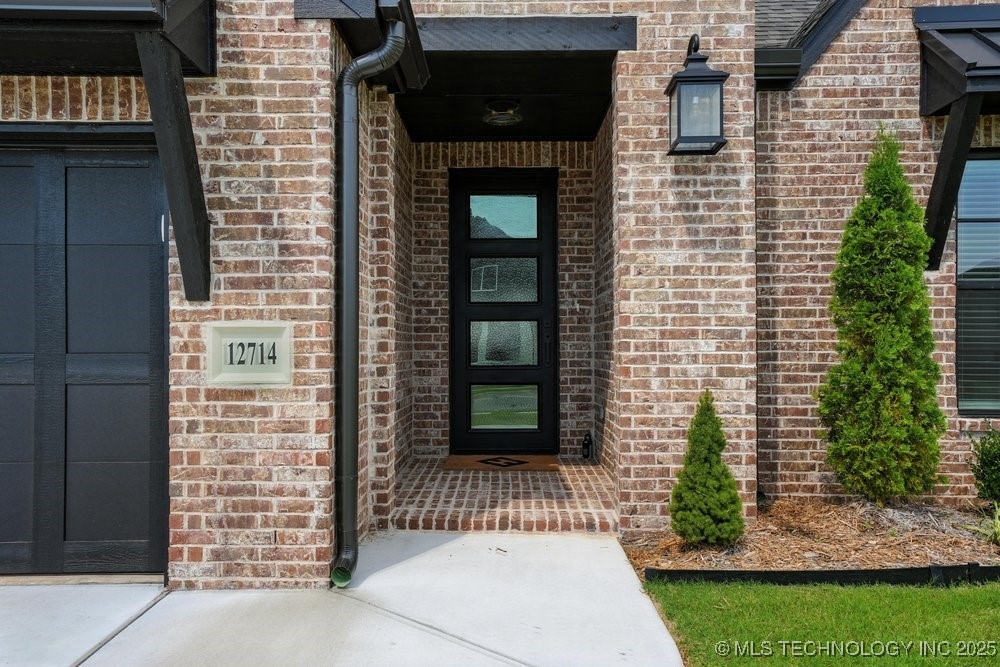 12714 S Irvington Avenue Tulsa OK 74008