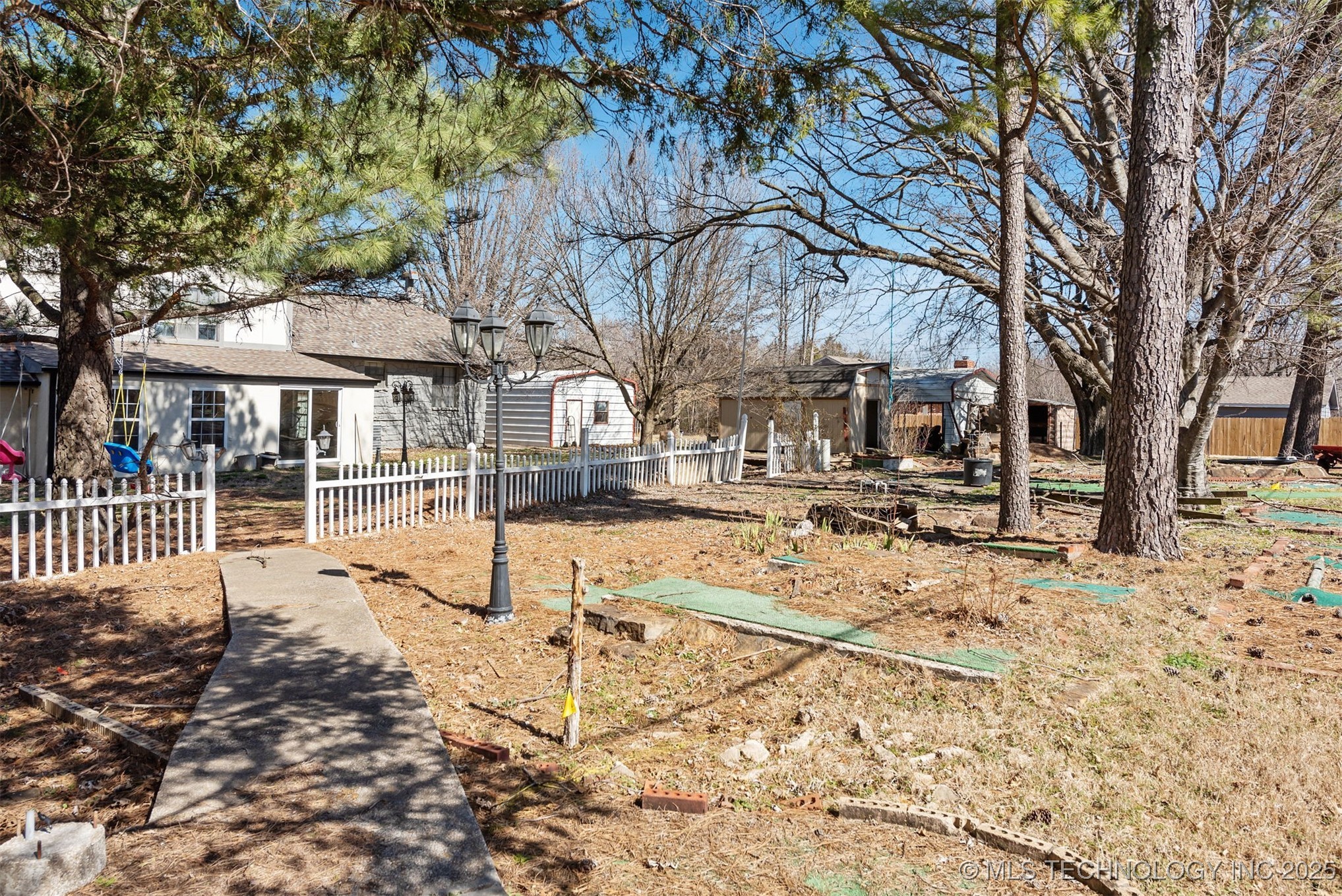 1414 SE 11th Street Wagoner OK 74467